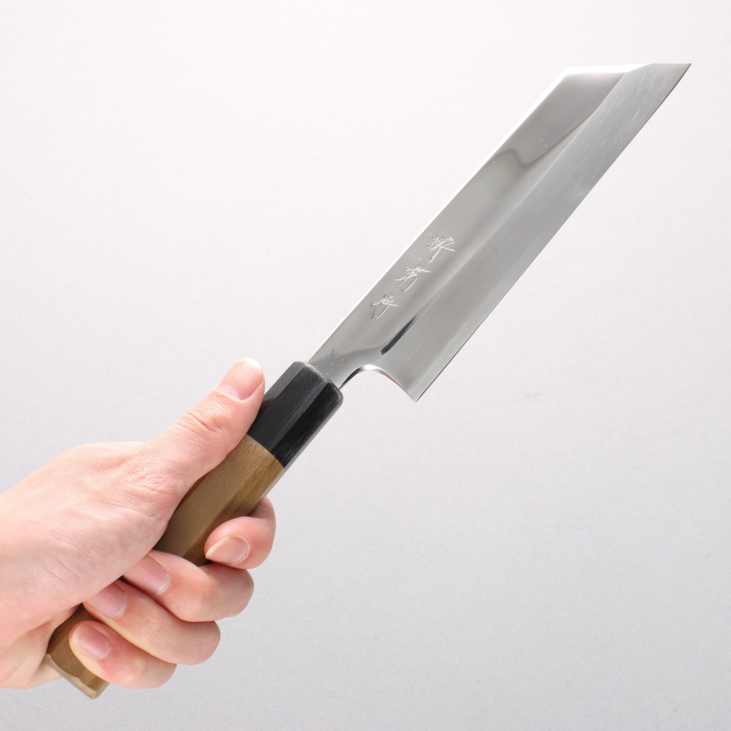 堺 菊守 V金10号 鏡面仕上げ ムキ物包丁 180mm 朴柄 - 清助刃物