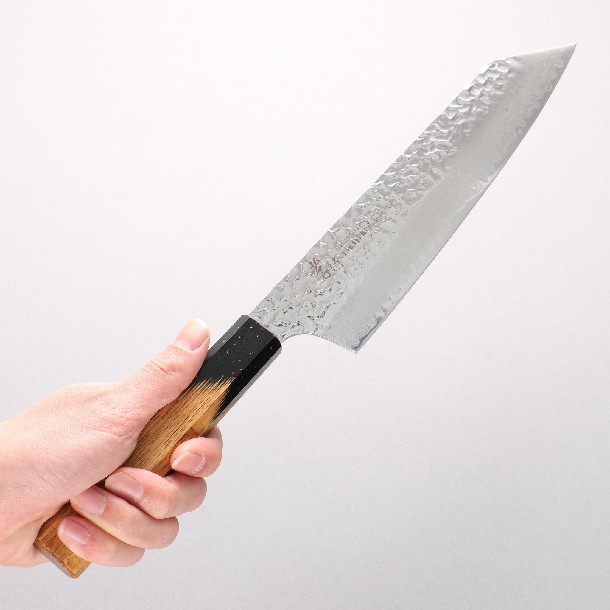 堺 孝行 V金10号 33層ダマスカス 剣型牛刀包丁 190mm 樫の木漆塗り(黒伸)柄 - 清助刃物