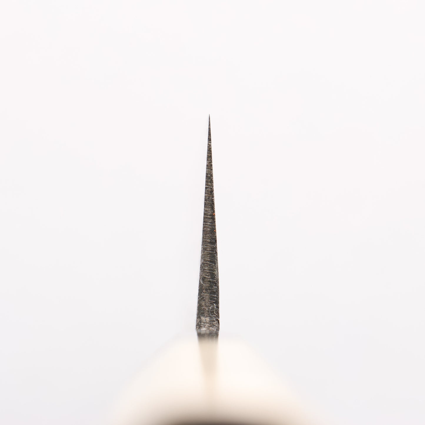 菊月 白ニ鋼 黒仕上げ 切付牛刀包丁 240mm 朴柄 - 清助刃物