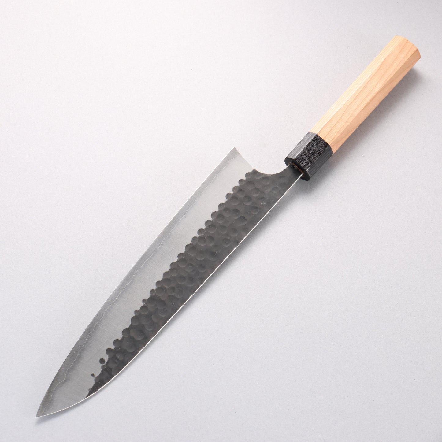 昌景 小石 青スーパー鋼 黒仕上げ 牛刀包丁 240mm アメリカンチェリー柄 - 清助刃物