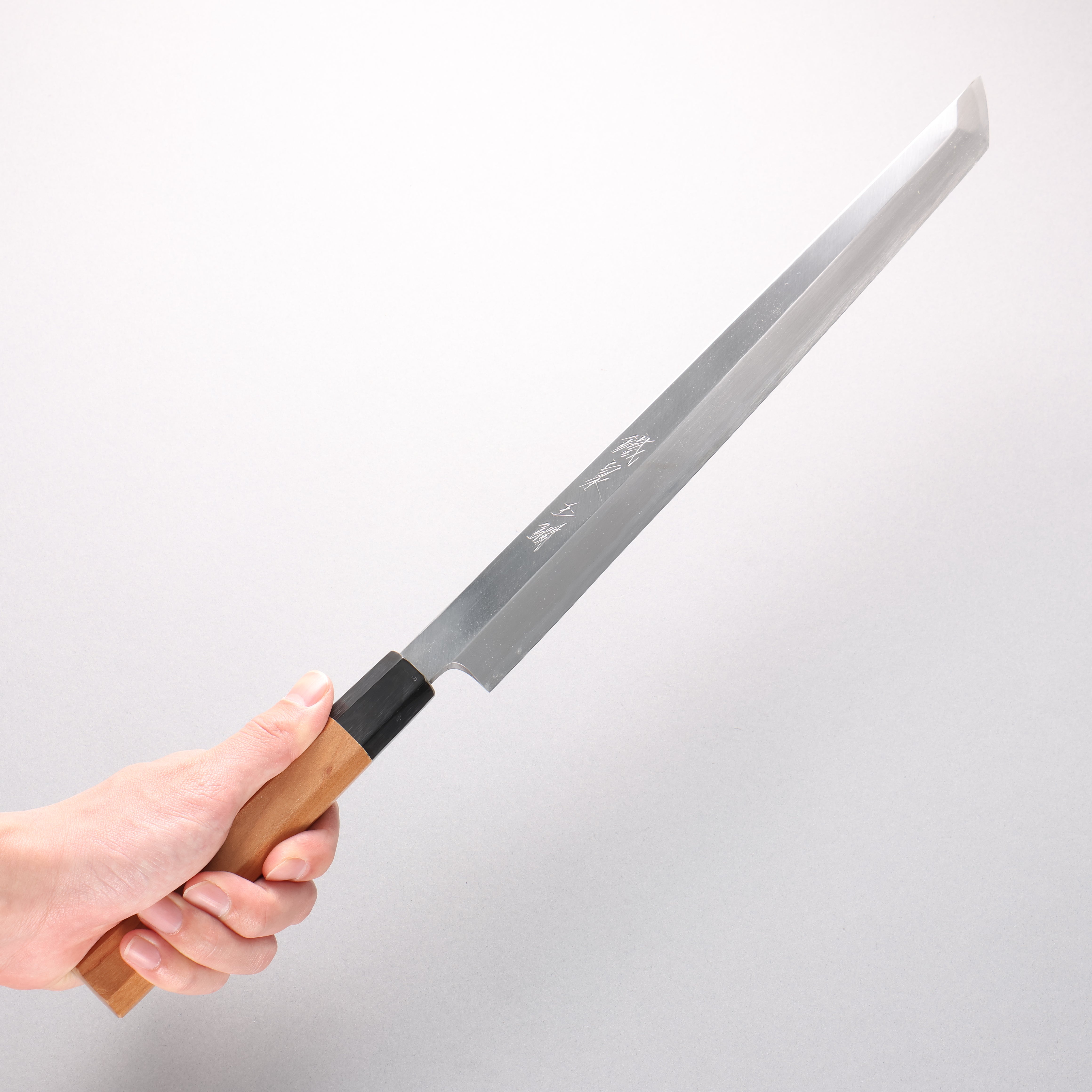 鐵泉 田中作 玉鋼 先丸柳刃包丁 315mm 山桜柄 鞘付き – 清助刃物 Japan