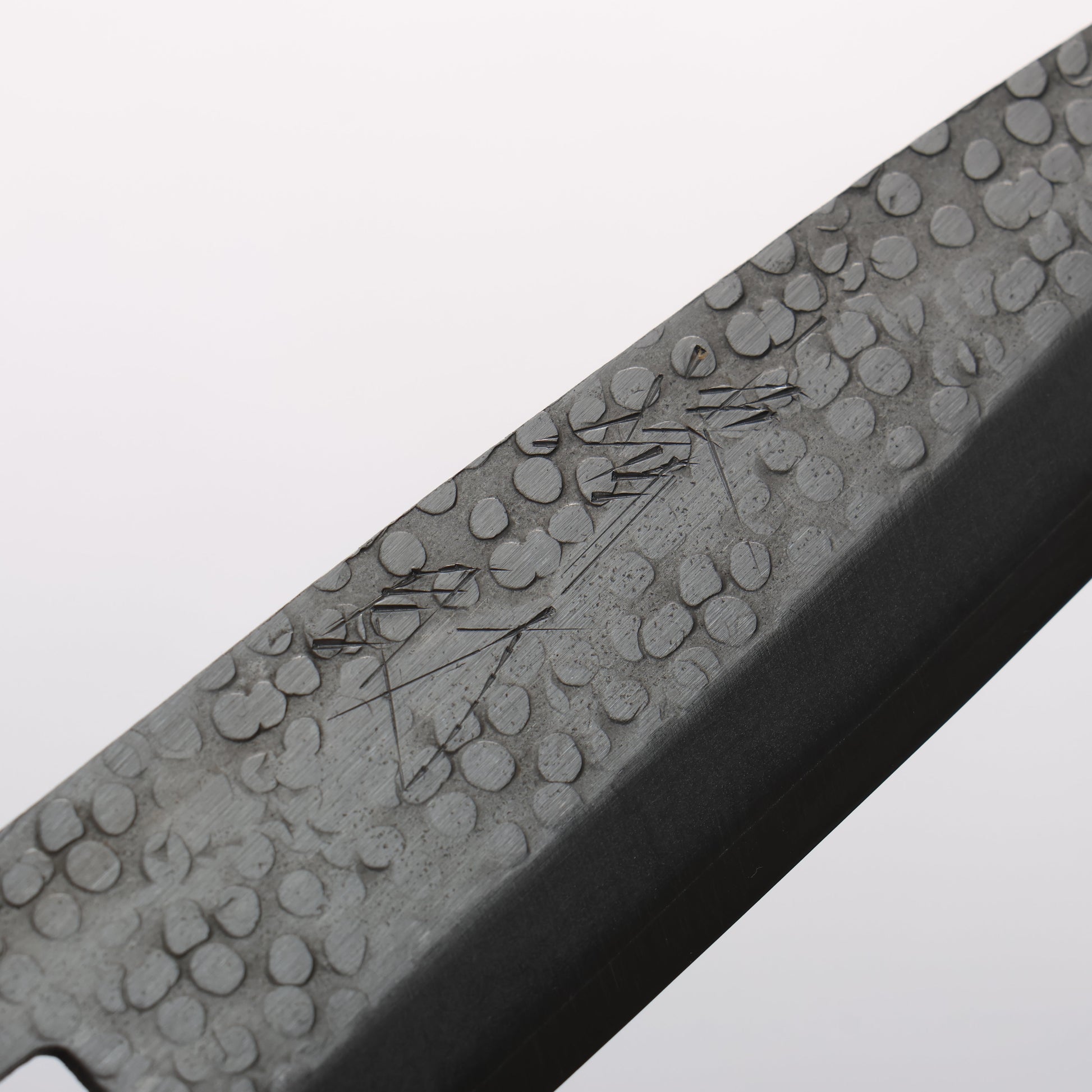 清助 銀三鋼 鎚目(丸) ペティーナイフ 150mm ウォルナット柄 - 清助刃物