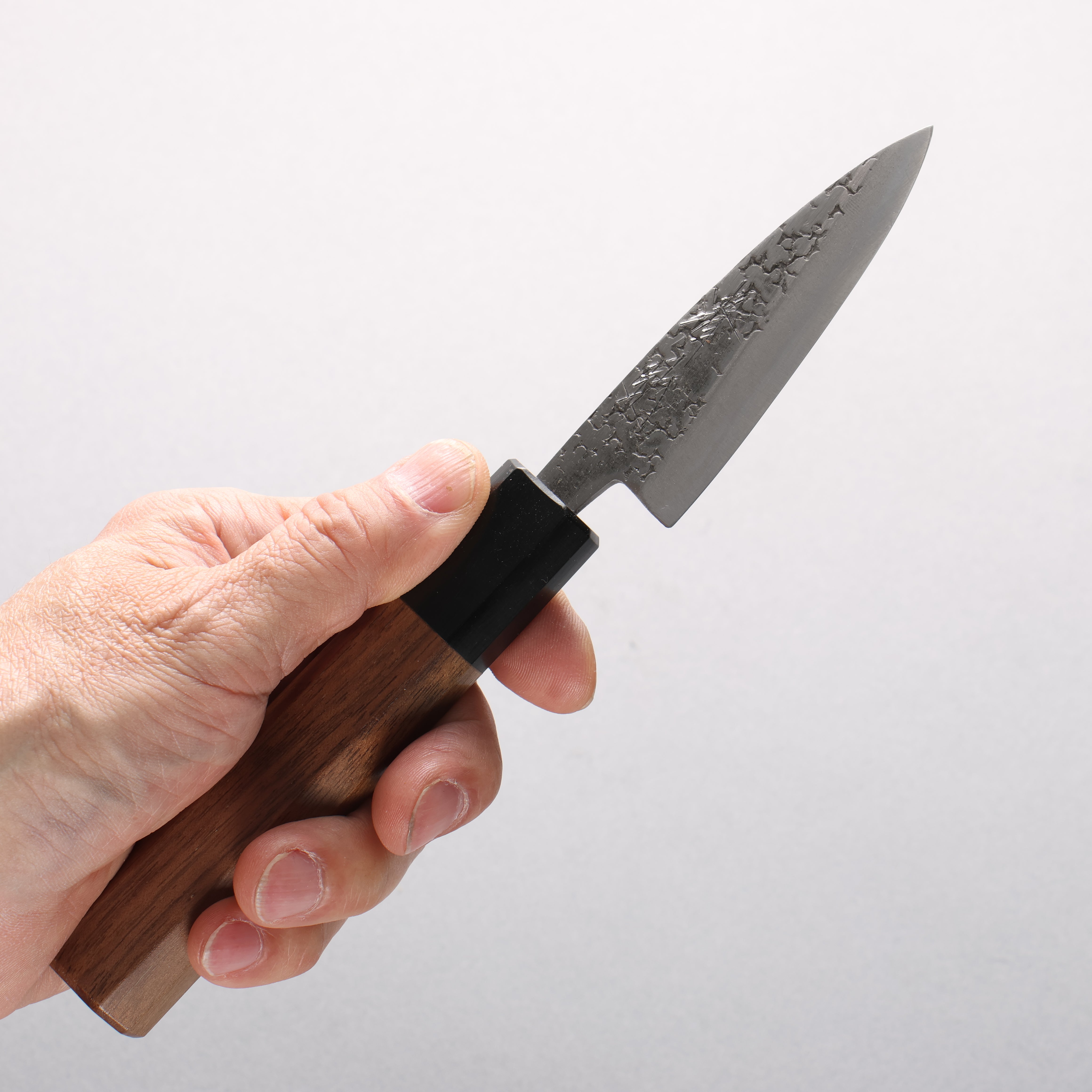 清助 銀三鋼 鎚目(丸) 鯵切り包丁 75mm ウォルナット柄