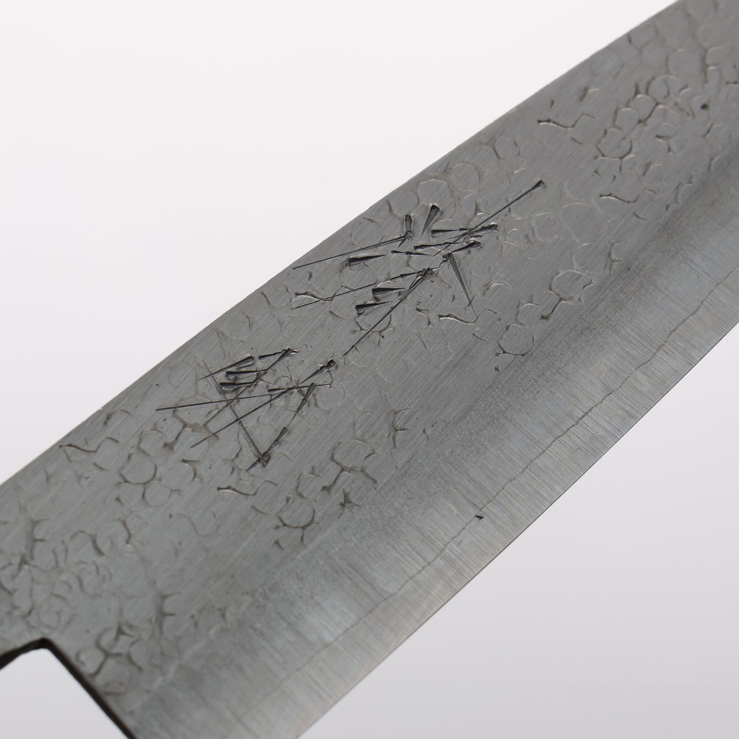 清助 銀三鋼 鎚目(丸) ペティーナイフ 135mm 紫檀 (口輪：黒合板)柄 - 清助刃物