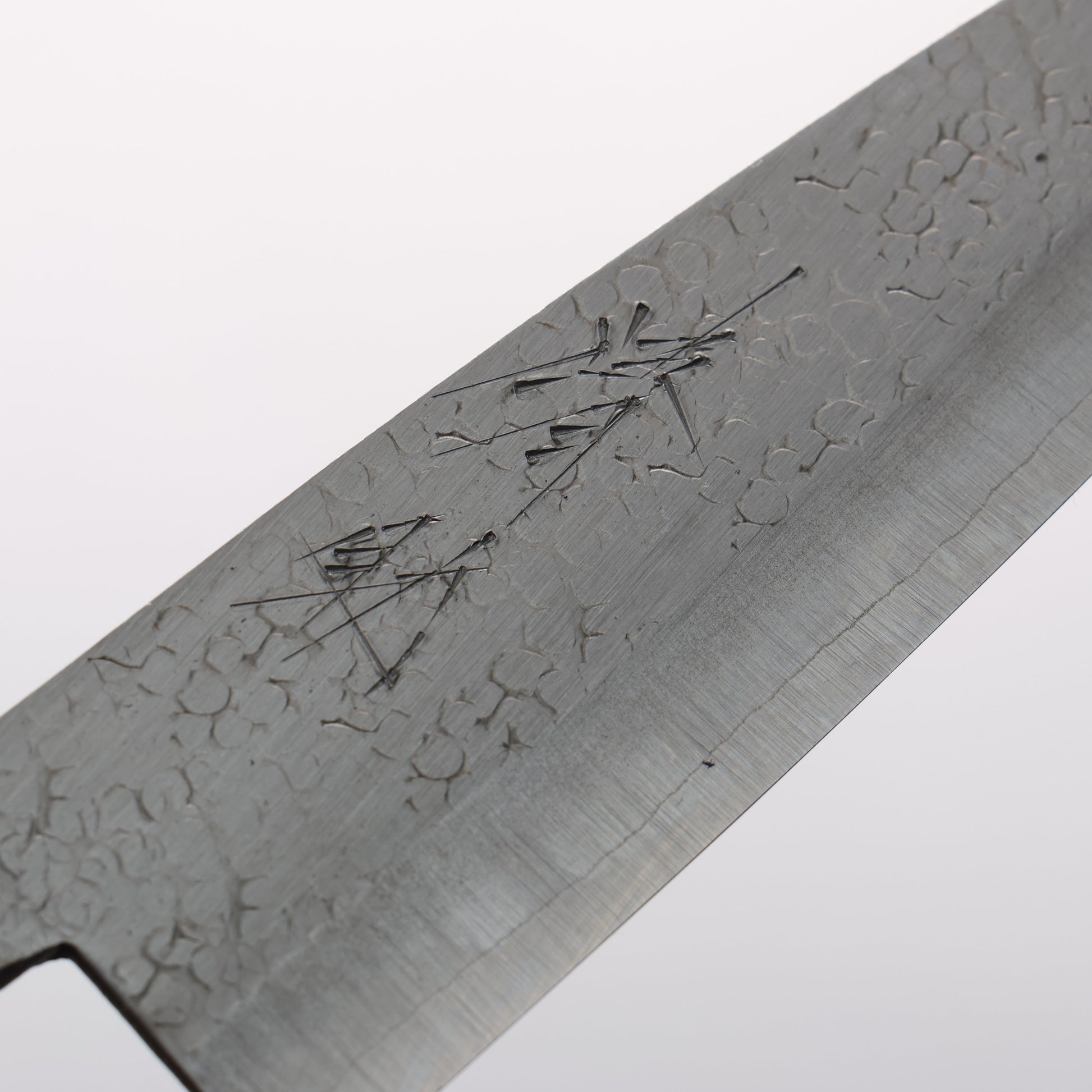 清助 銀三鋼 鎚目(丸) ペティーナイフ 135mm 紫檀 (口輪：黒合板)柄 - 清助刃物