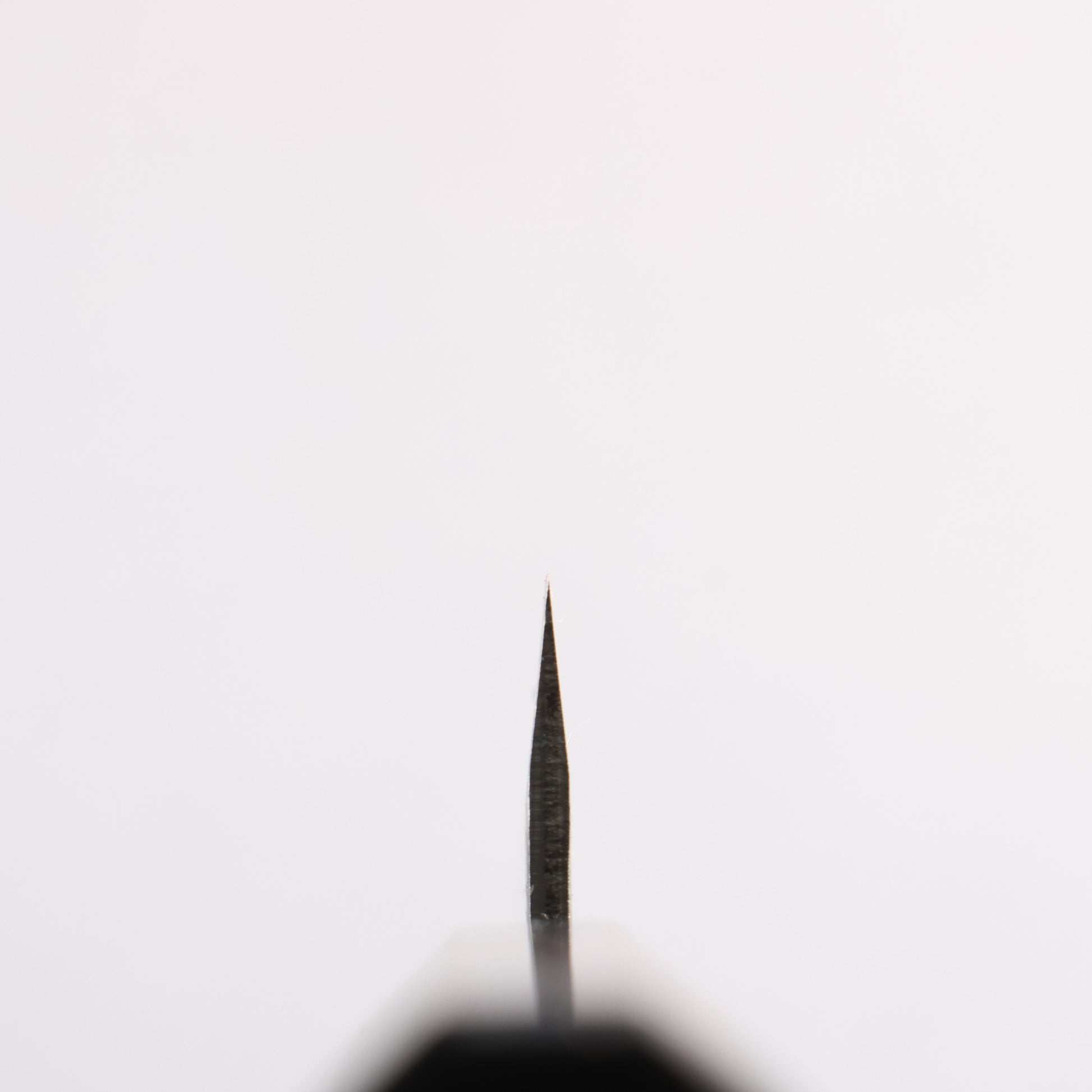 清助 銀三鋼 鎚目(丸) ペティーナイフ 135mm 紫檀 (口輪：黒合板)柄 - 清助刃物