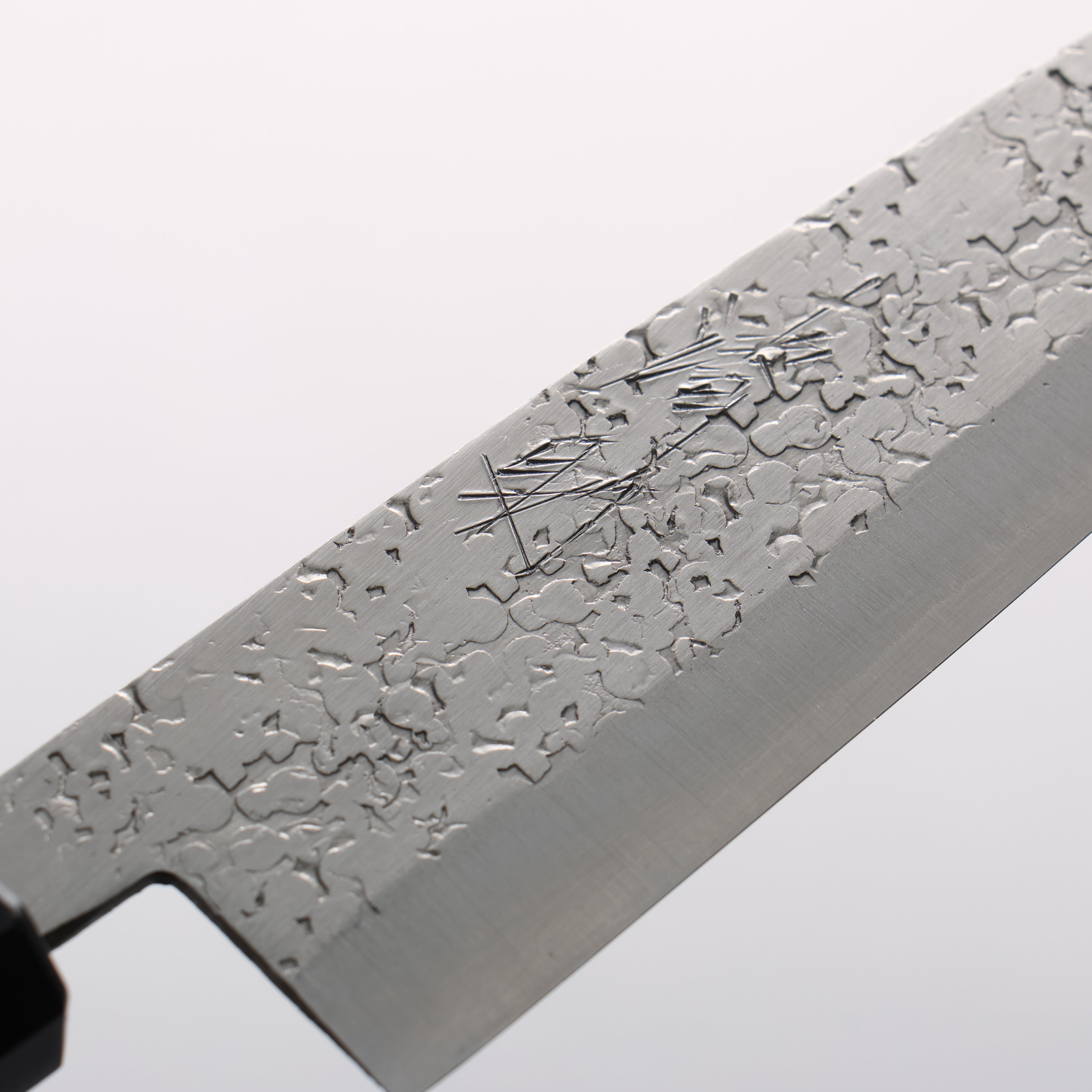 清助 銀三鋼 鎚目(丸) ペティーナイフ 150mm 紫檀 (口輪：黒合板)柄