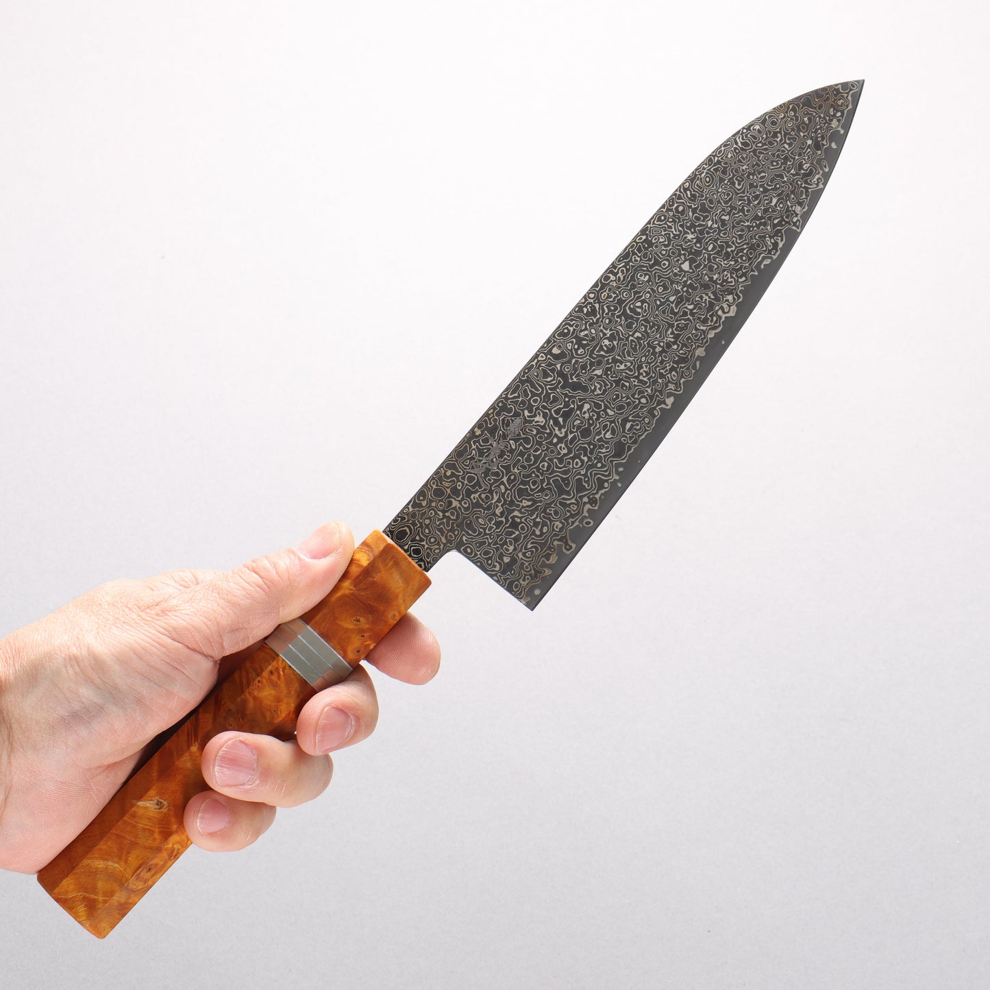 寛丈 SG2 黒ダマスカス 三徳包丁 180mm 茶スタビライズドウッド (銀リング)柄 - 清助刃物