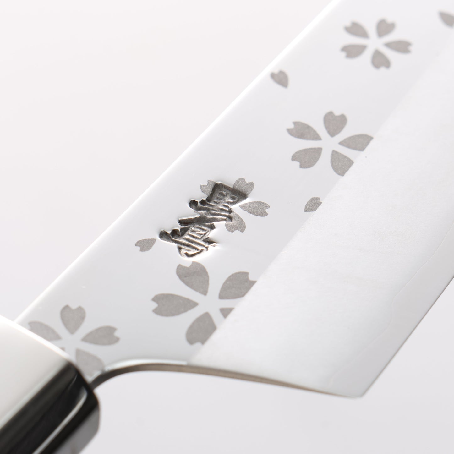黒鳥 銀三鋼 磨き仕上げ ペティーナイフ 150mm ウォルナット柄 Sakura - 清助刃物