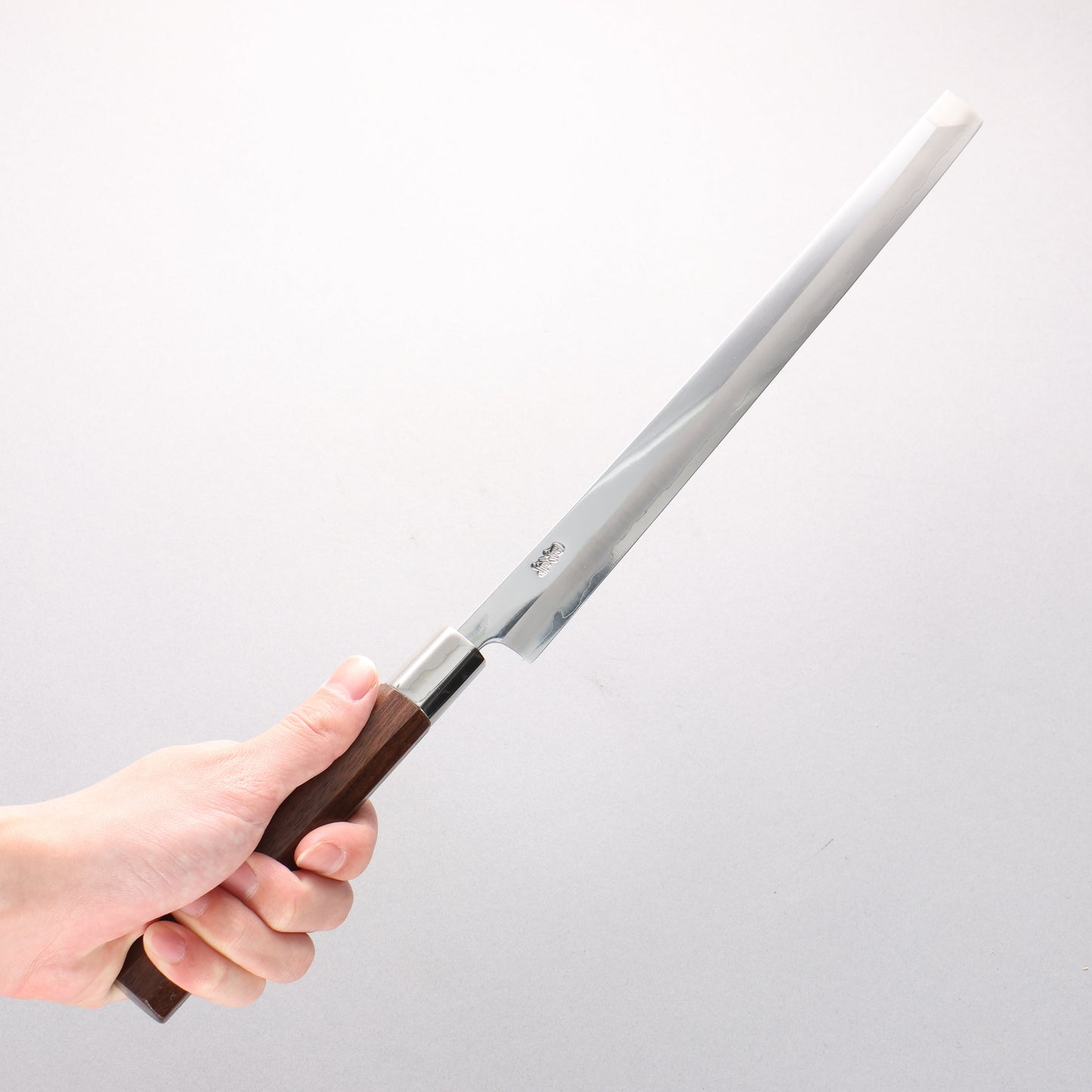 黒鳥 銀三鋼 磨き仕上げ 蛸引包丁 270mm ウォルナット柄 - 清助刃物