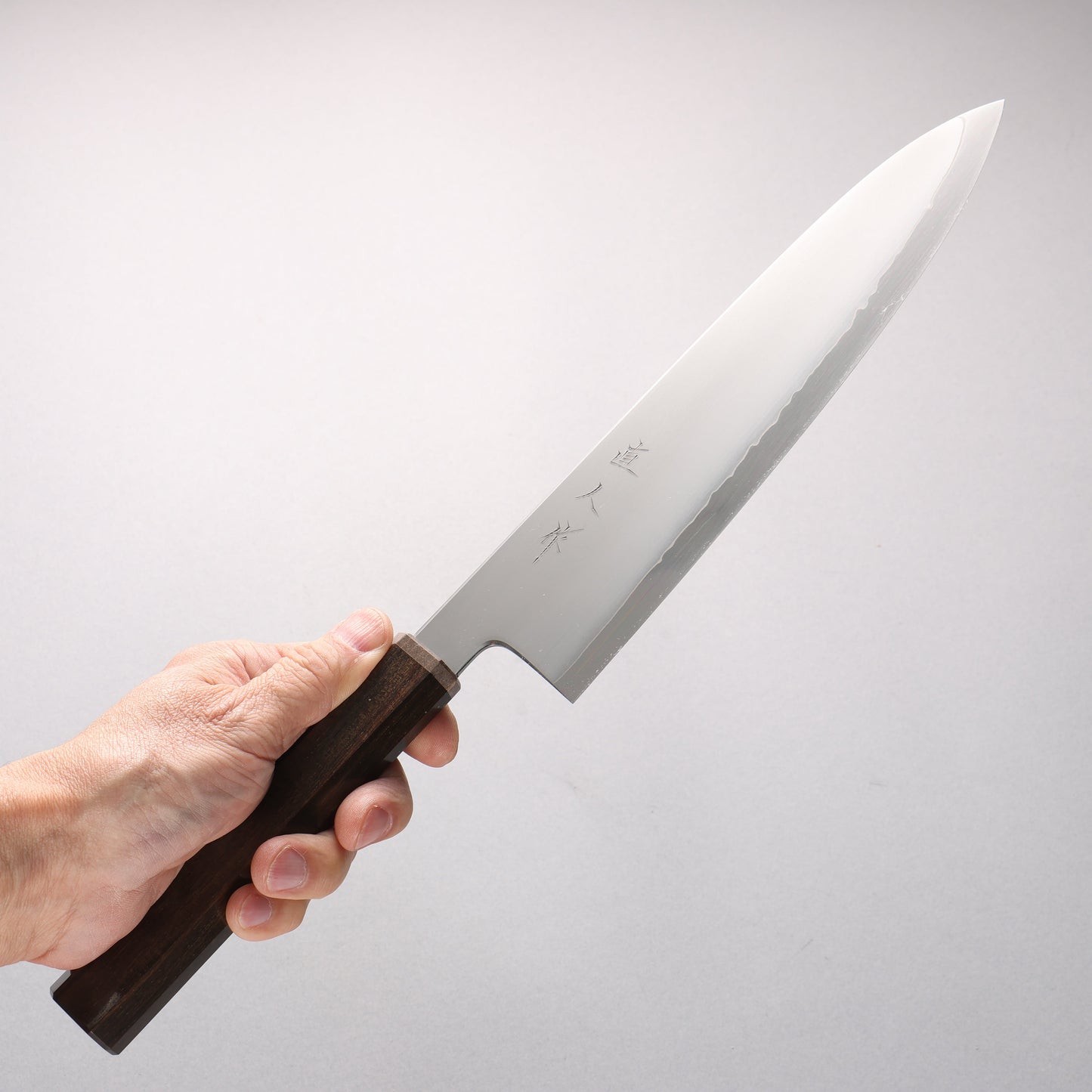 明神直人 SG2 霞研 牛刀包丁 240mm 縞黒檀（細口輪：黒スタビライズウッド）柄 - 清助刃物