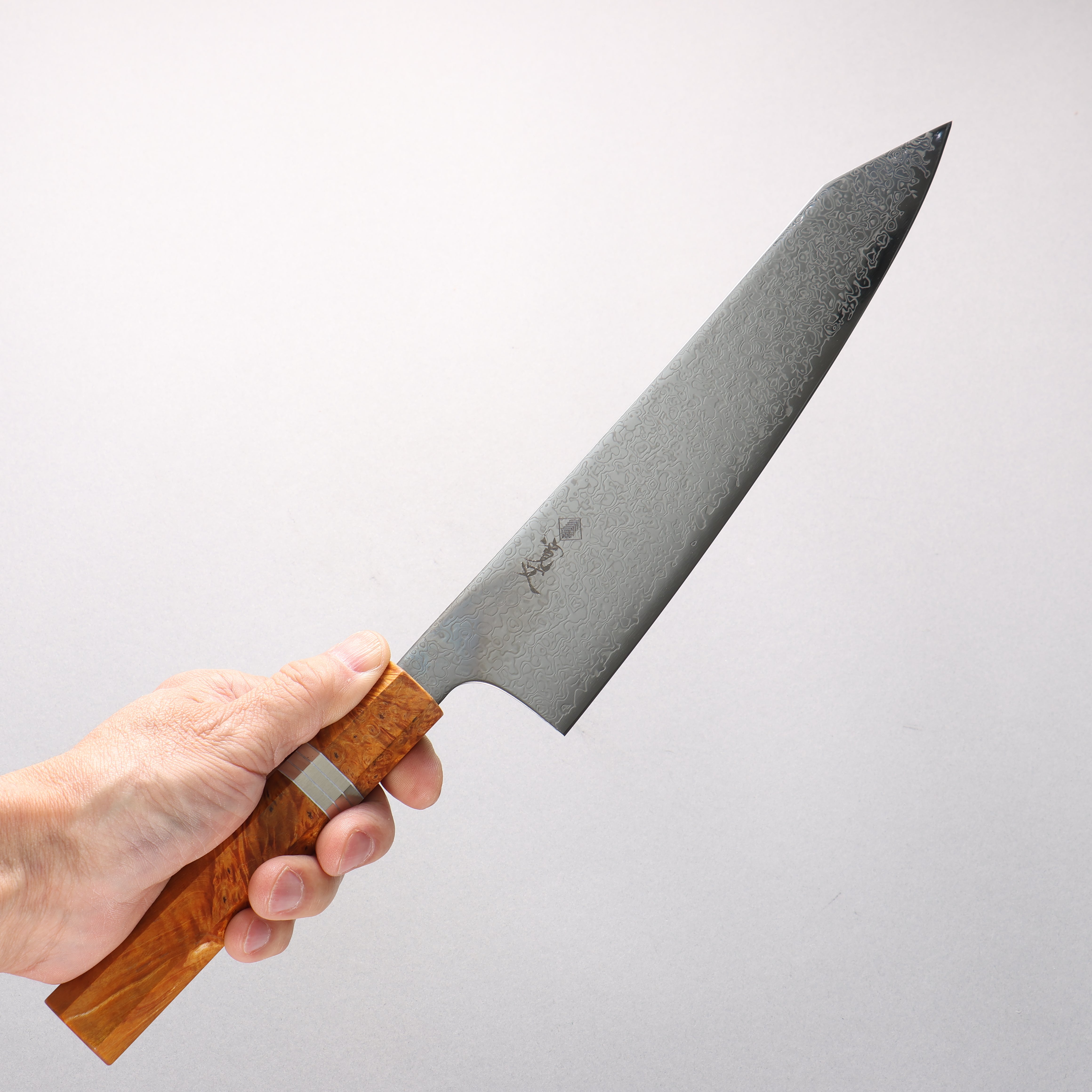 寛丈 SG2 ダマスカス 磨き仕上げ 切付牛刀包丁 240mm 茶スタビライズドウッド (銀リング)柄 - 清助刃物