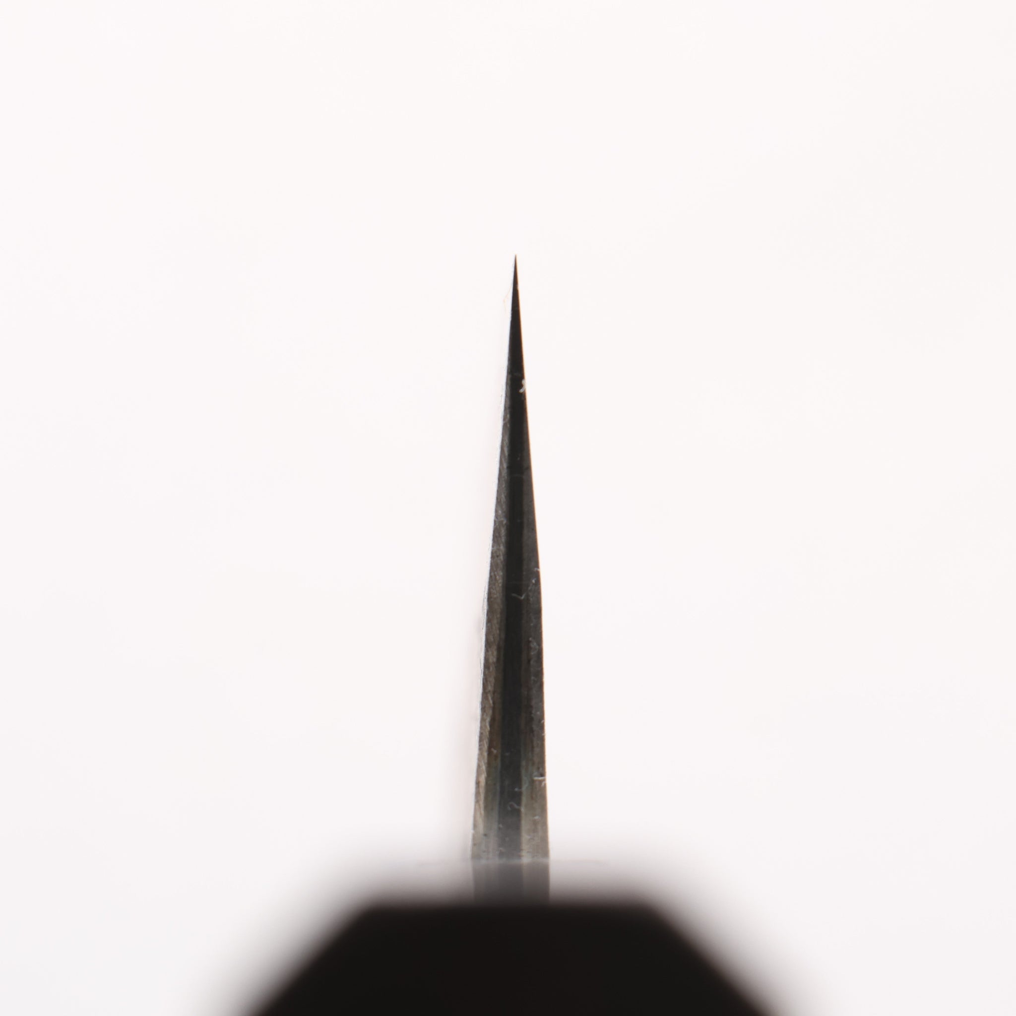 山本 直 青スーパー鋼 黒打 牛刀包丁 210mm ウォルナット柄 - 清助刃物