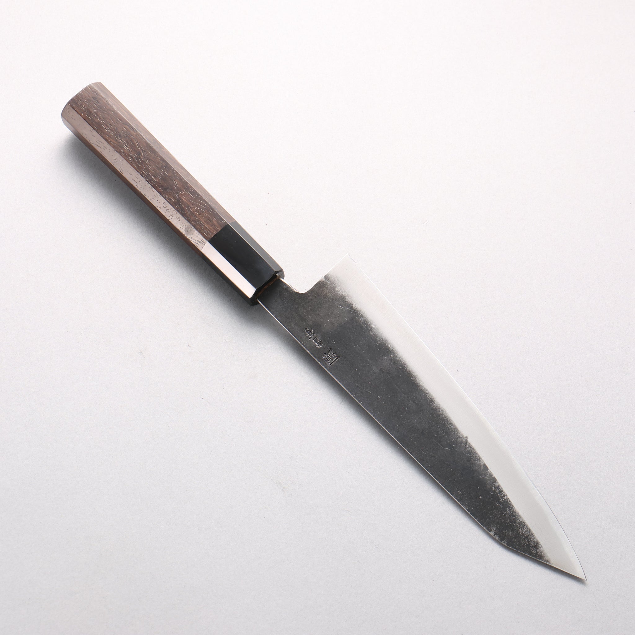 田中 誠貴 鉄火 青ニ鋼 黒打 剣型牛刀包丁 190mm ウォルナット柄 - 清助刃物