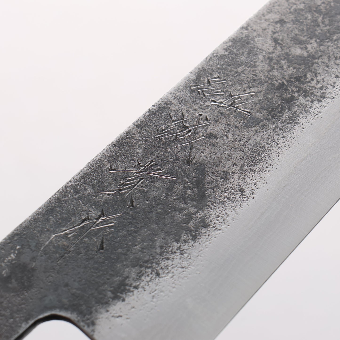 田中 誠貴 青ニ鋼 ダマスカス 黒打 三徳包丁 170mm 朴柄 - 清助刃物