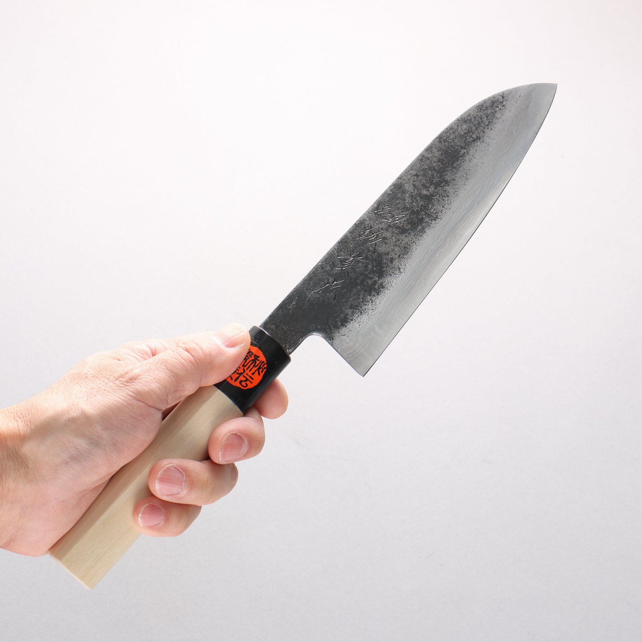 田中 誠貴 青ニ鋼 ダマスカス 黒打 三徳包丁 170mm 朴柄 - 清助刃物