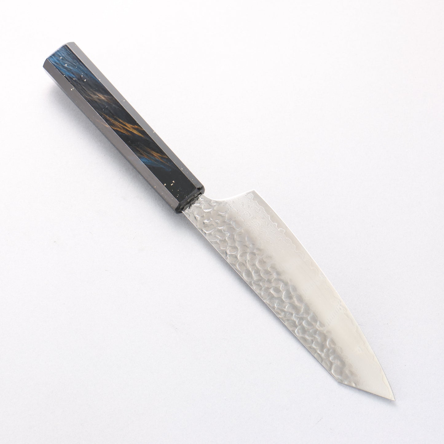 堺 孝行 V金10号 33層ダマスカス 剣型三徳包丁 160mm 樫の木漆塗り(彩宇)柄 - 清助刃物
