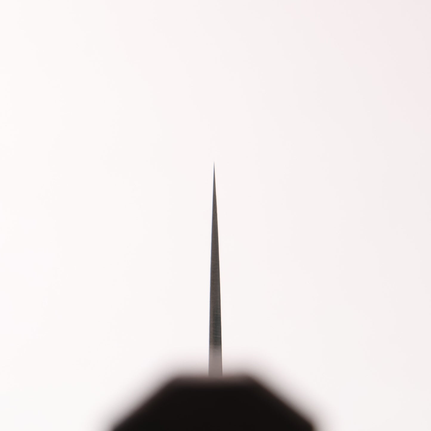 利隆 V金10号 65層ダマスカス 三徳包丁 180mm ウエンジ 桜リング付き（口輪：紫檀）柄 - 清助刃物