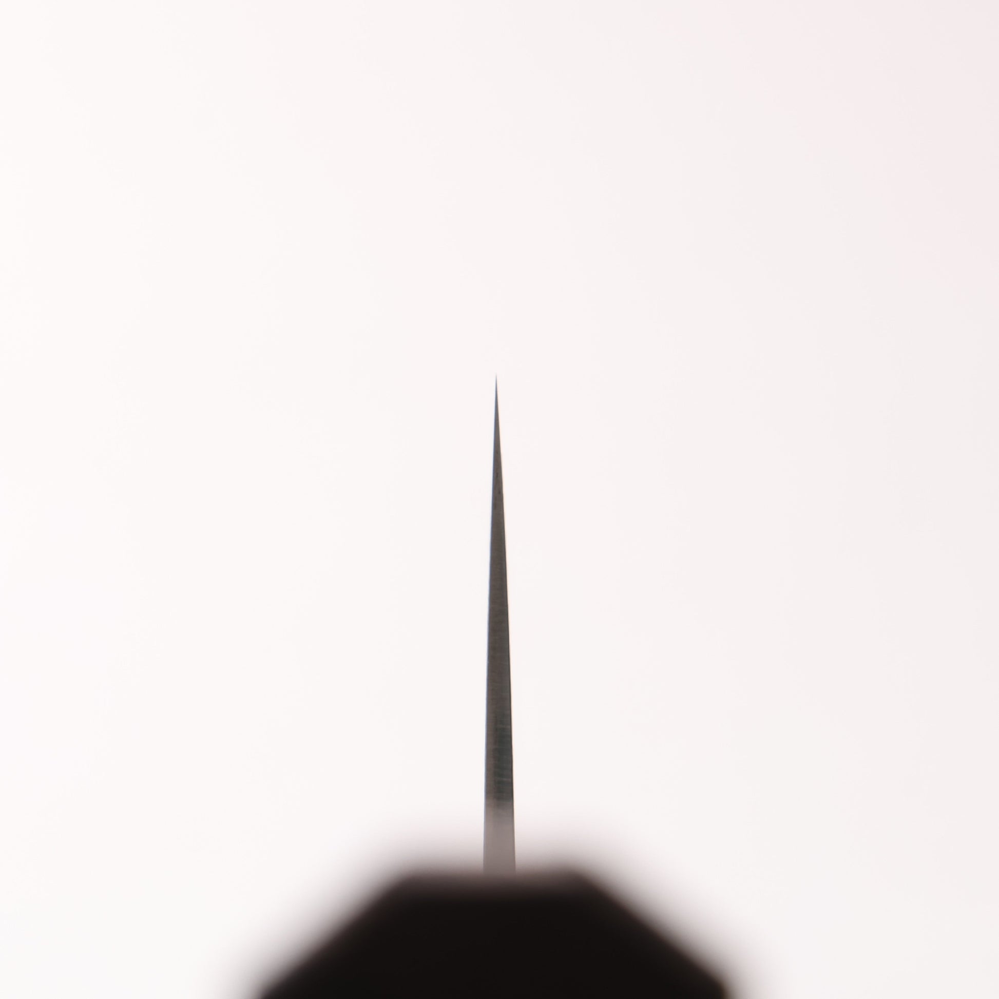 利隆 V金10号 65層ダマスカス 三徳包丁 180mm ウエンジ 桜リング付き（口輪：紫檀）柄 - 清助刃物