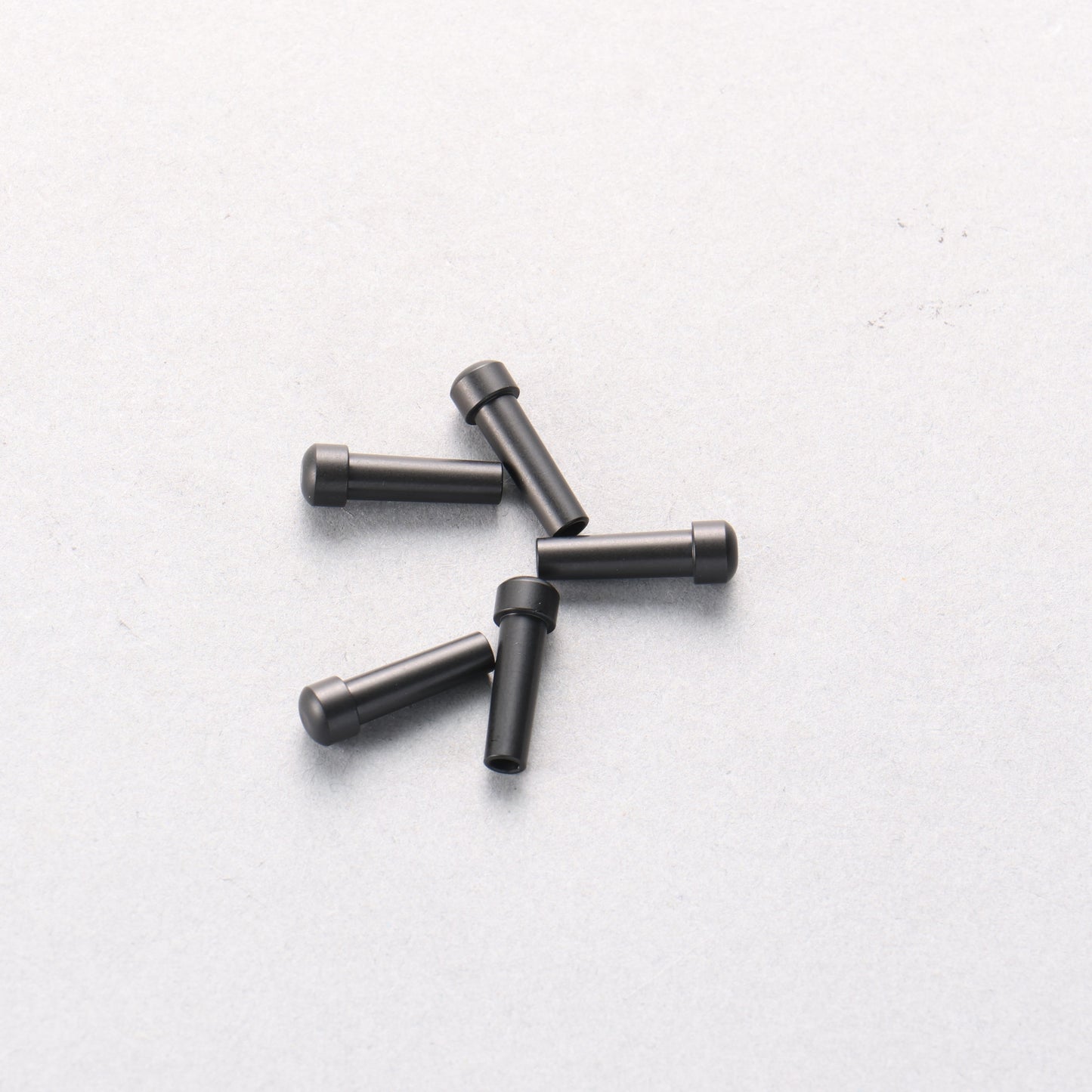 鞘ピン アルミニウム 黒仕上げ 15mm x 4mm (Pk. 5) - 清助刃物