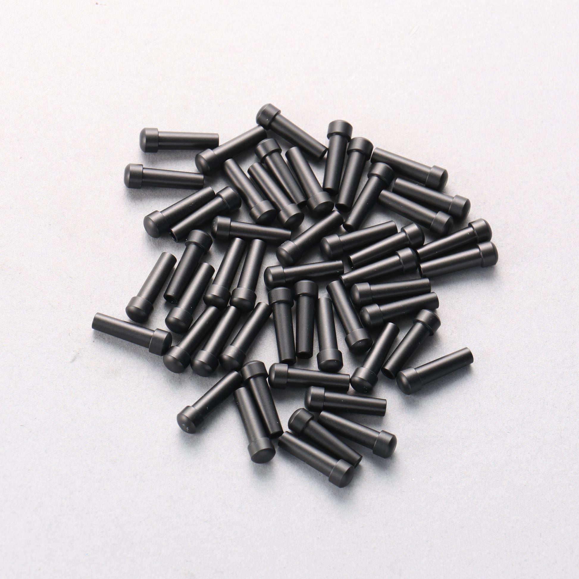 鞘ピン アルミニウム 黒仕上げ 15mm x 4mm (Pk. 50) - 清助刃物