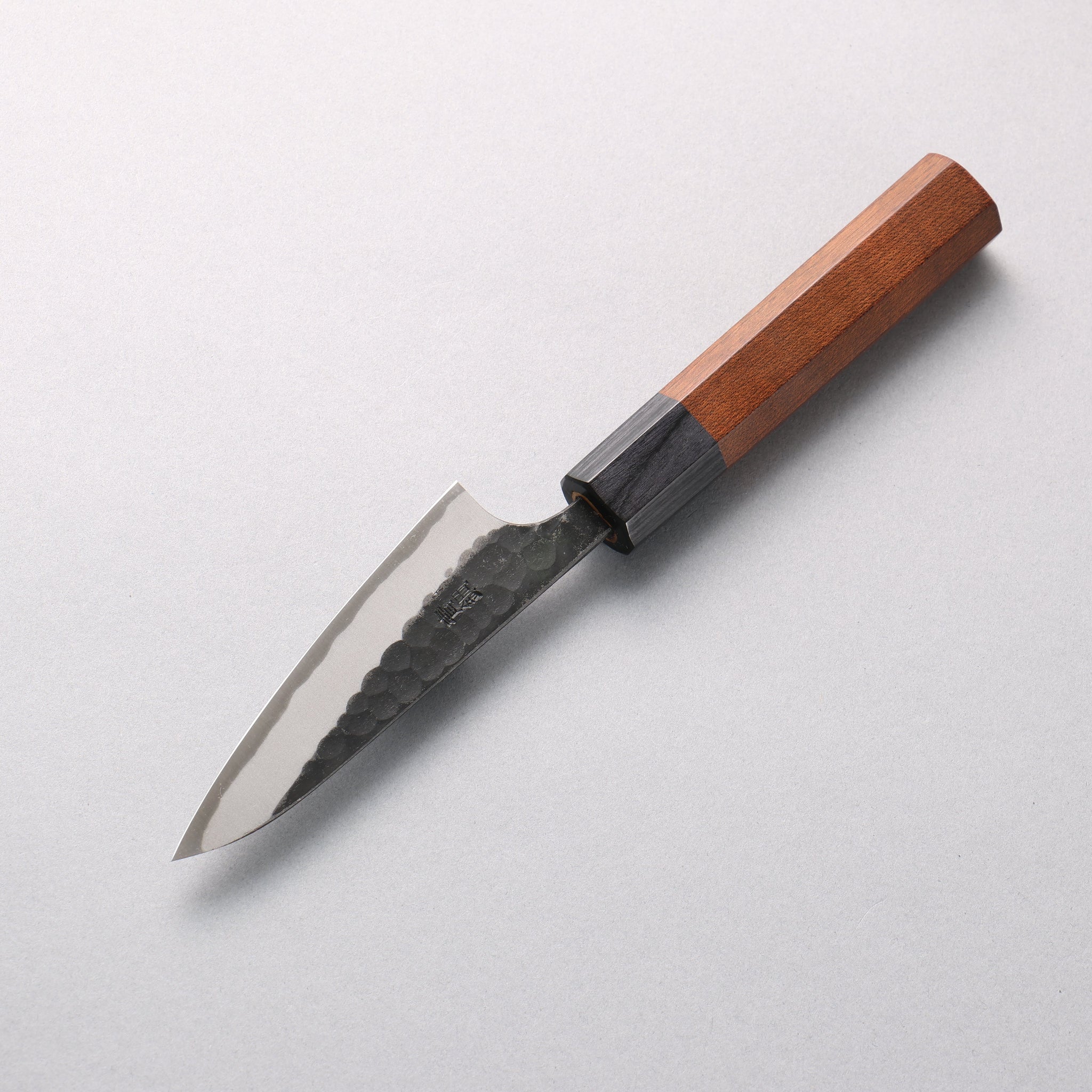 山本 直 青スーパー鋼 黒打 鎚目(丸) ペティーナイフ 100mm 楓(樹脂含浸)柄 - 清助刃物