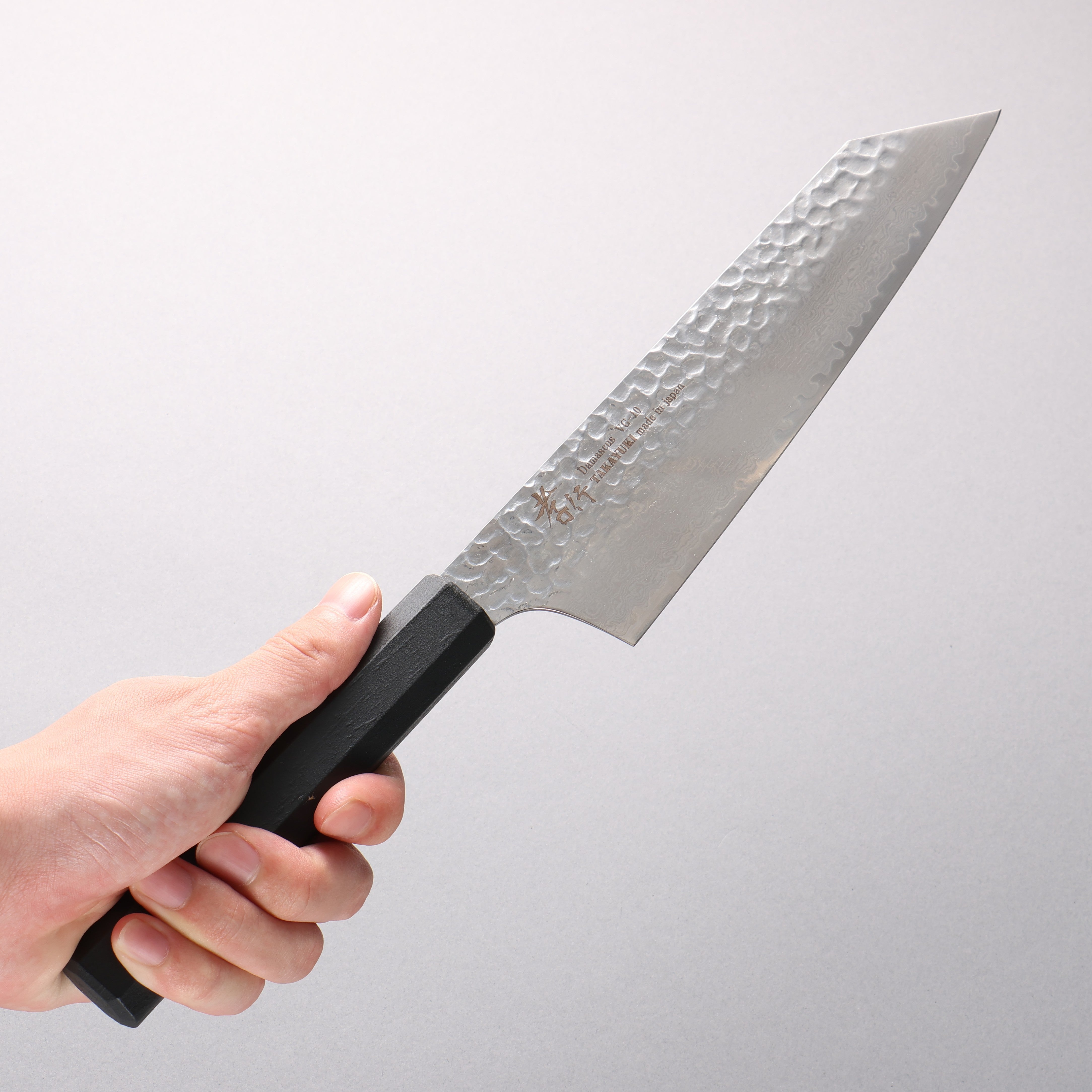 堺 孝行 なないろ VG10 33層 剣型牛刀包丁 190mm ABS樹脂(乾漆墨黒)柄 - 清助刃物
