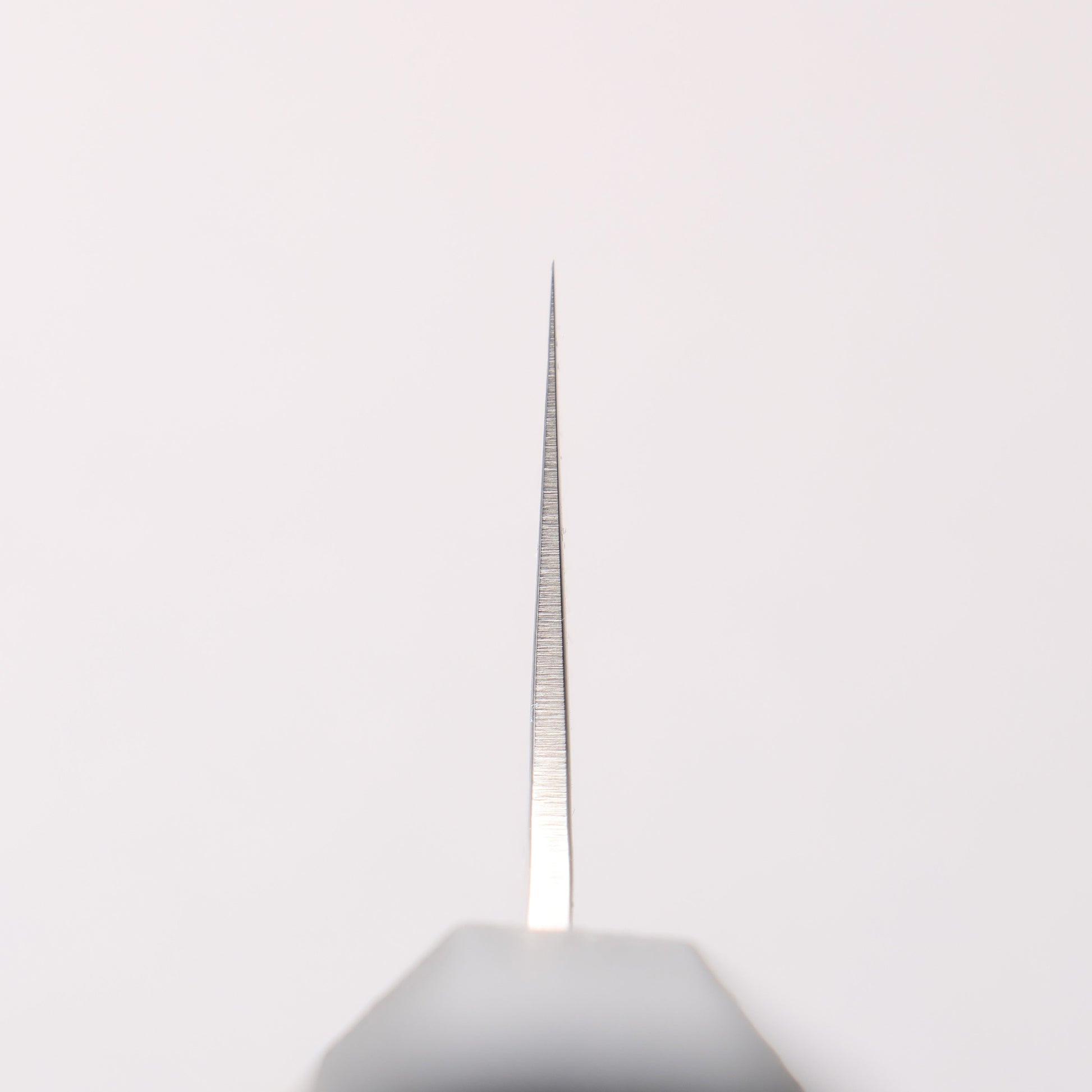 堺 孝行 なないろ VG10 33層 剣型牛刀包丁 190mm ABS樹脂(乾漆墨黒)柄 - 清助刃物