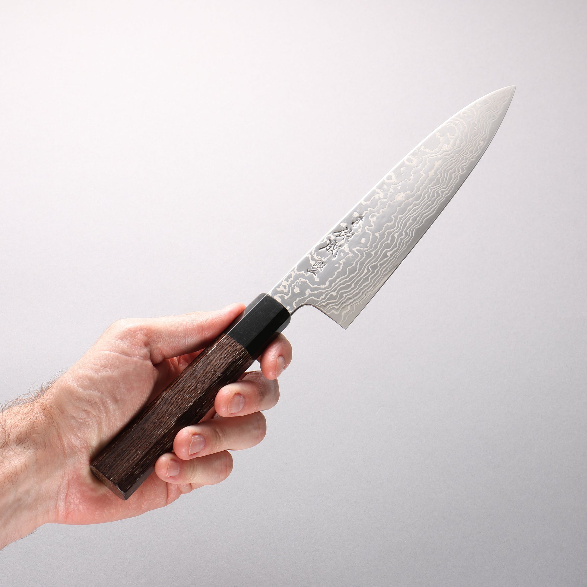 佑成 銀三鋼 鏡面仕上げ ダマスカス 牛刀包丁 210mm ウエンジ (口輪：黒水牛角) 柄