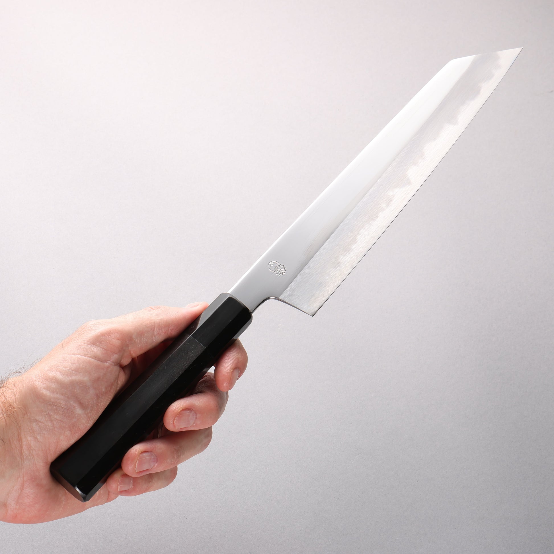 重陽 白鋼 鏡面仕上げ 切付牛刀包丁 240mm 黒檀　(口輪：黒水牛)柄