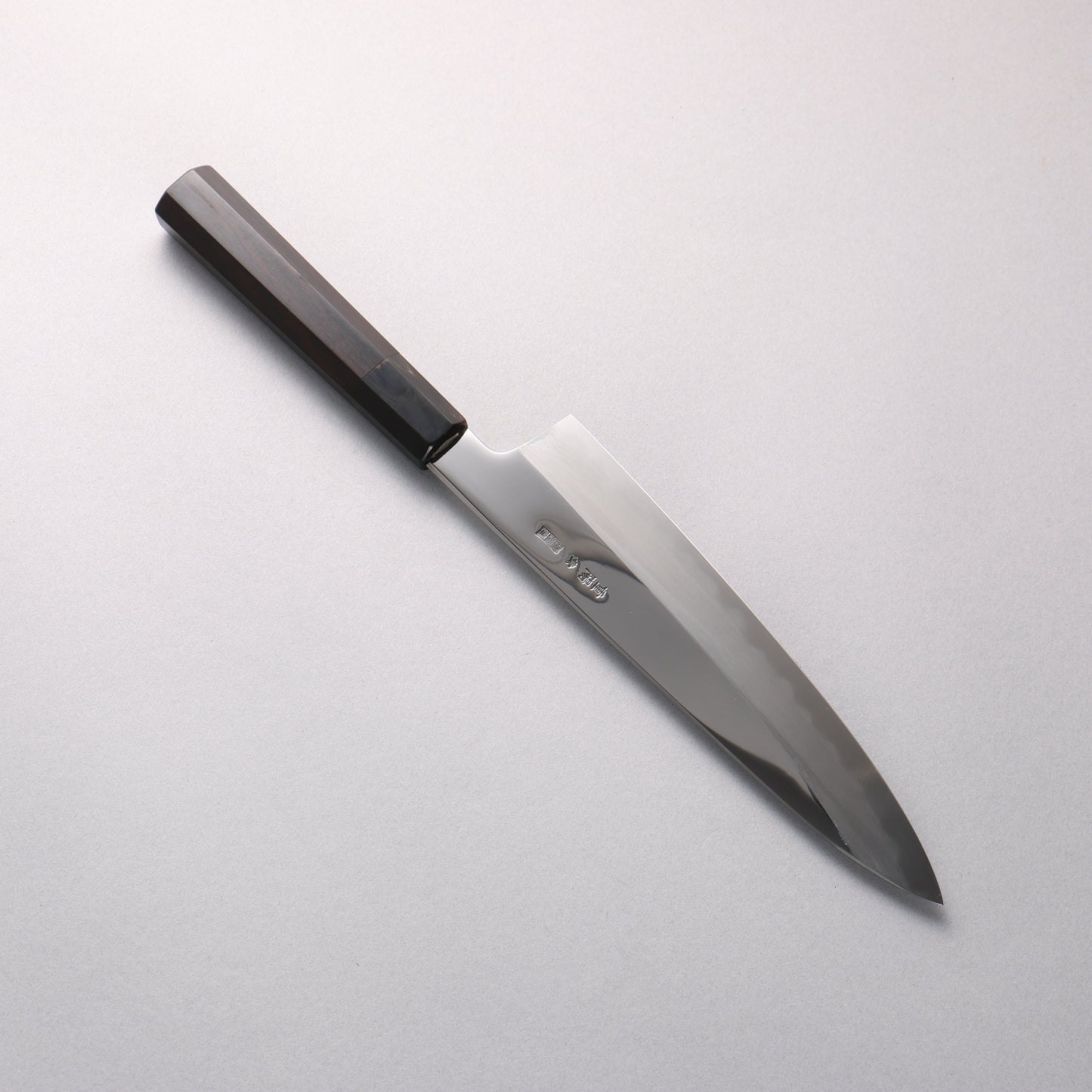 重陽 青一鋼 鏡面仕上げ 牛刀包丁 210mm 黒檀　(口輪：黒水牛)柄