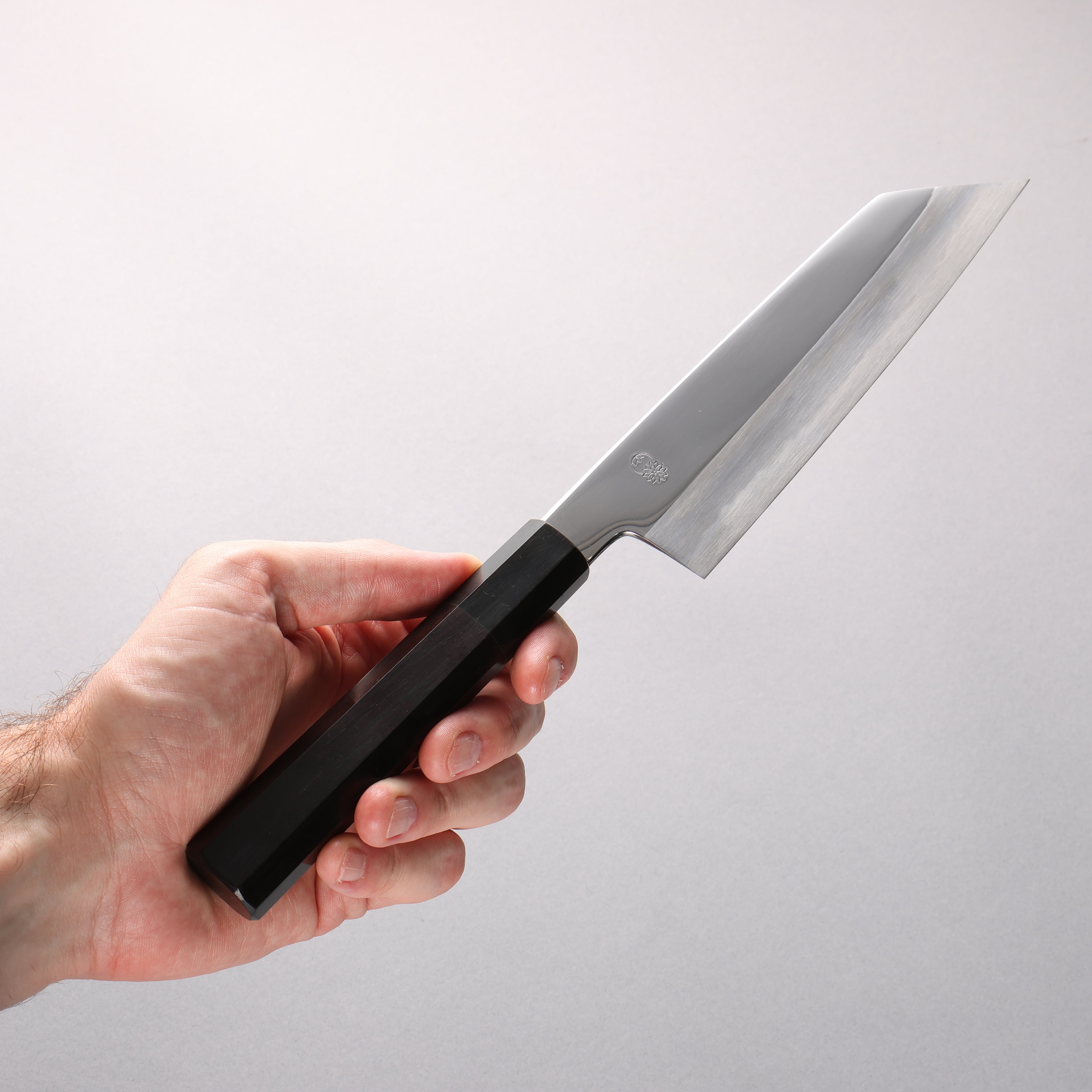 重陽 青一鋼 鏡面仕上げ 切付三徳包丁 180mm 黒檀 (口輪：黒水牛)柄 - 清助刃物