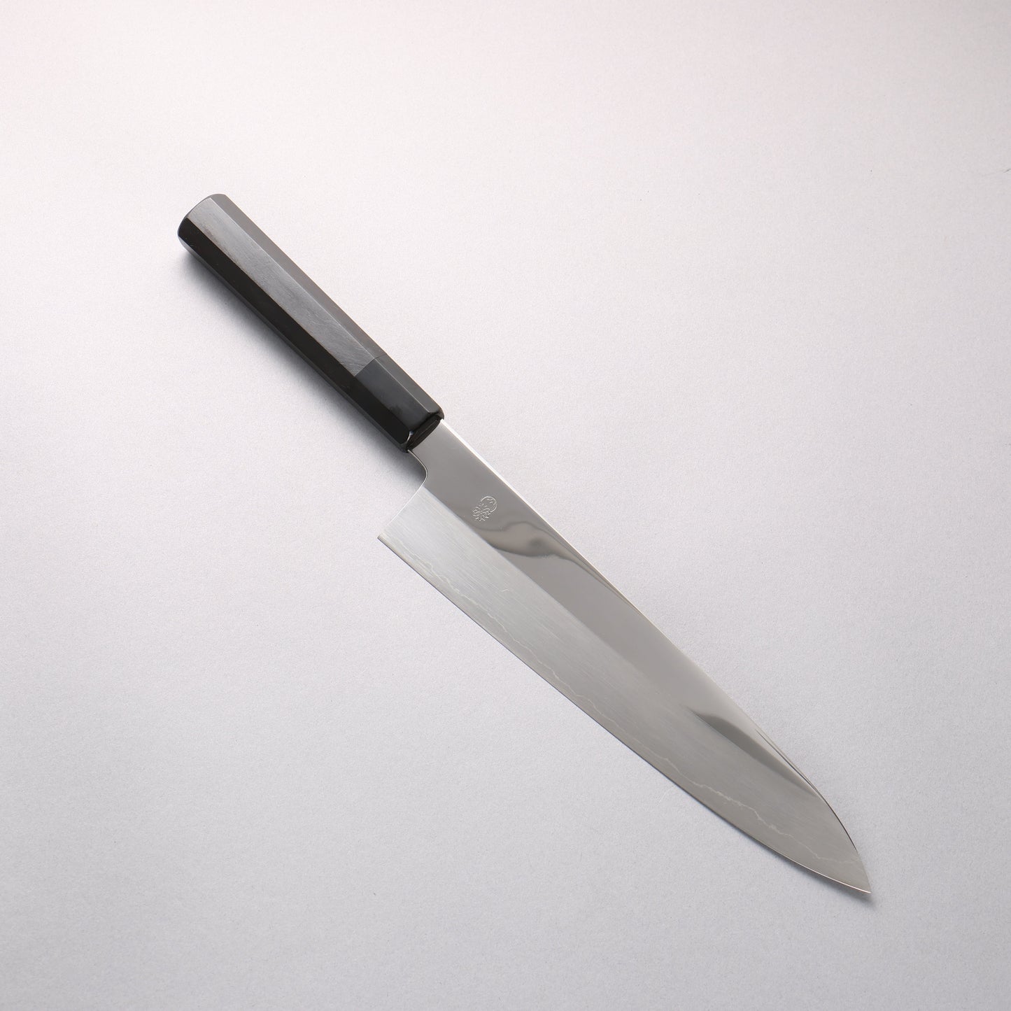 重陽 銀三鋼 鏡面仕上げ 牛刀包丁 240mm 黒檀　(口輪：黒水牛)柄