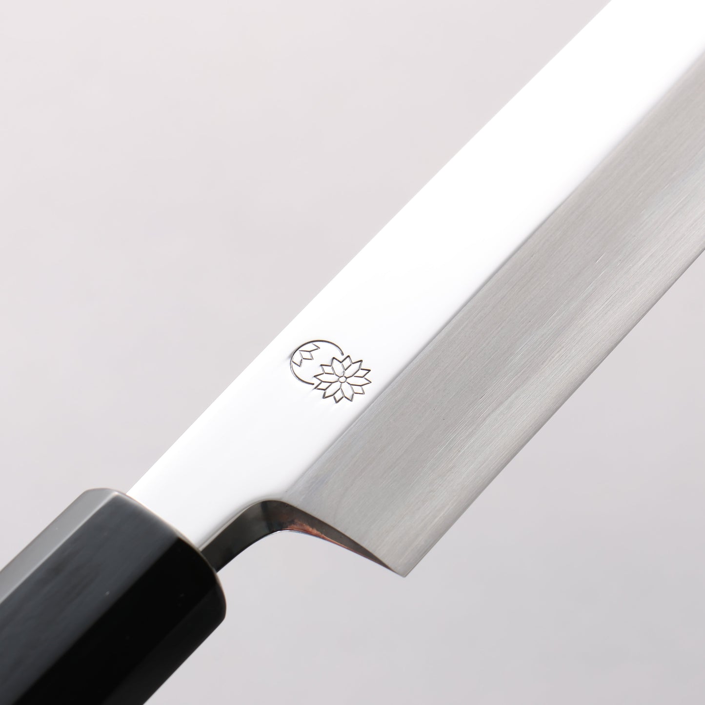 重陽 白鋼 鏡面仕上げ 柳刃包丁 270mm 黒檀　(口輪：黒水牛)柄