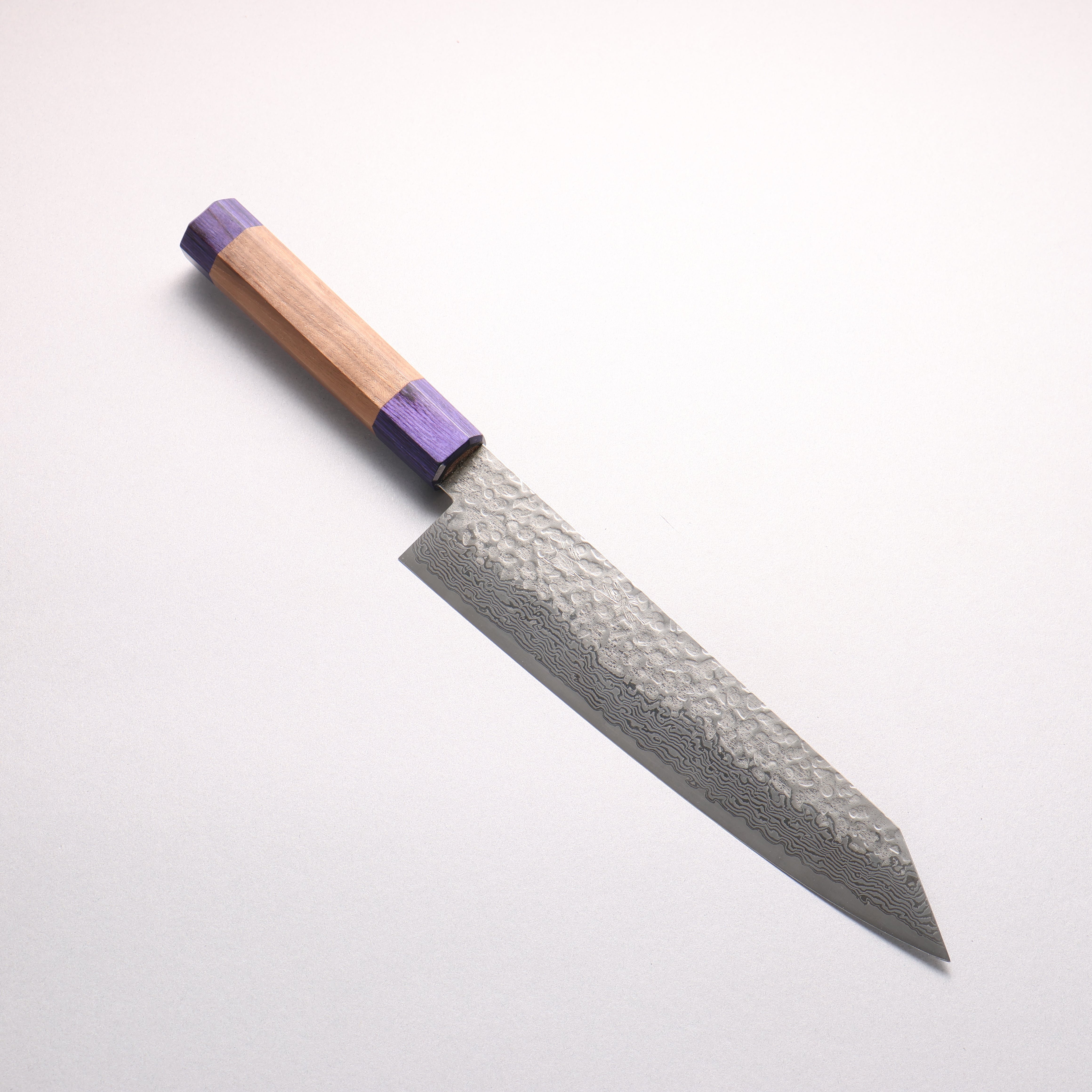 清助 銀三鋼 鎚目 ダマスカス マット 切付牛刀包丁 210mm ウォルナット (両側青口輪)柄 - 清助刃物