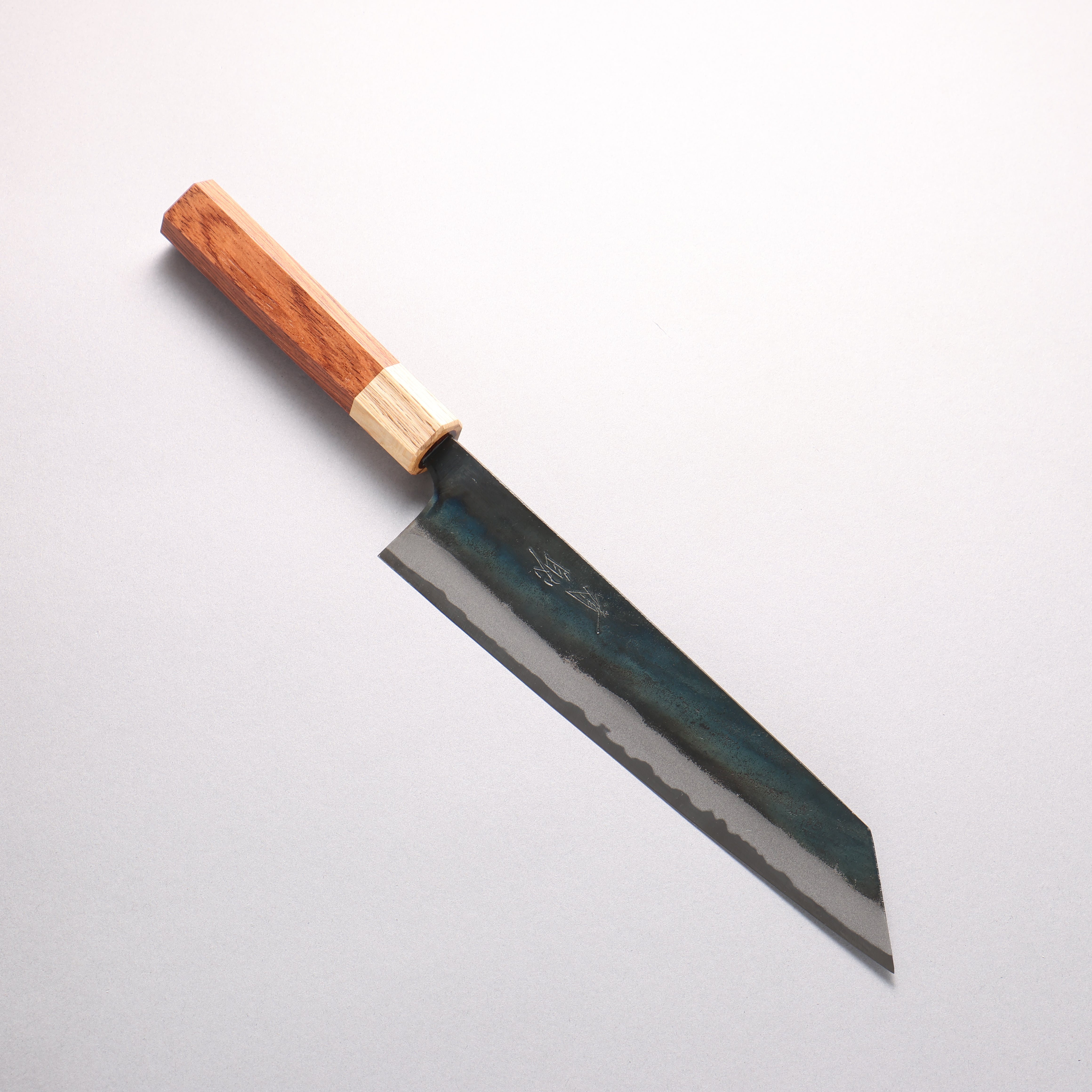 清助 青スーパー鋼 黒仕上げ 切付牛刀包丁 210mm 紫檀 (口輪：樫)柄 - 清助刃物