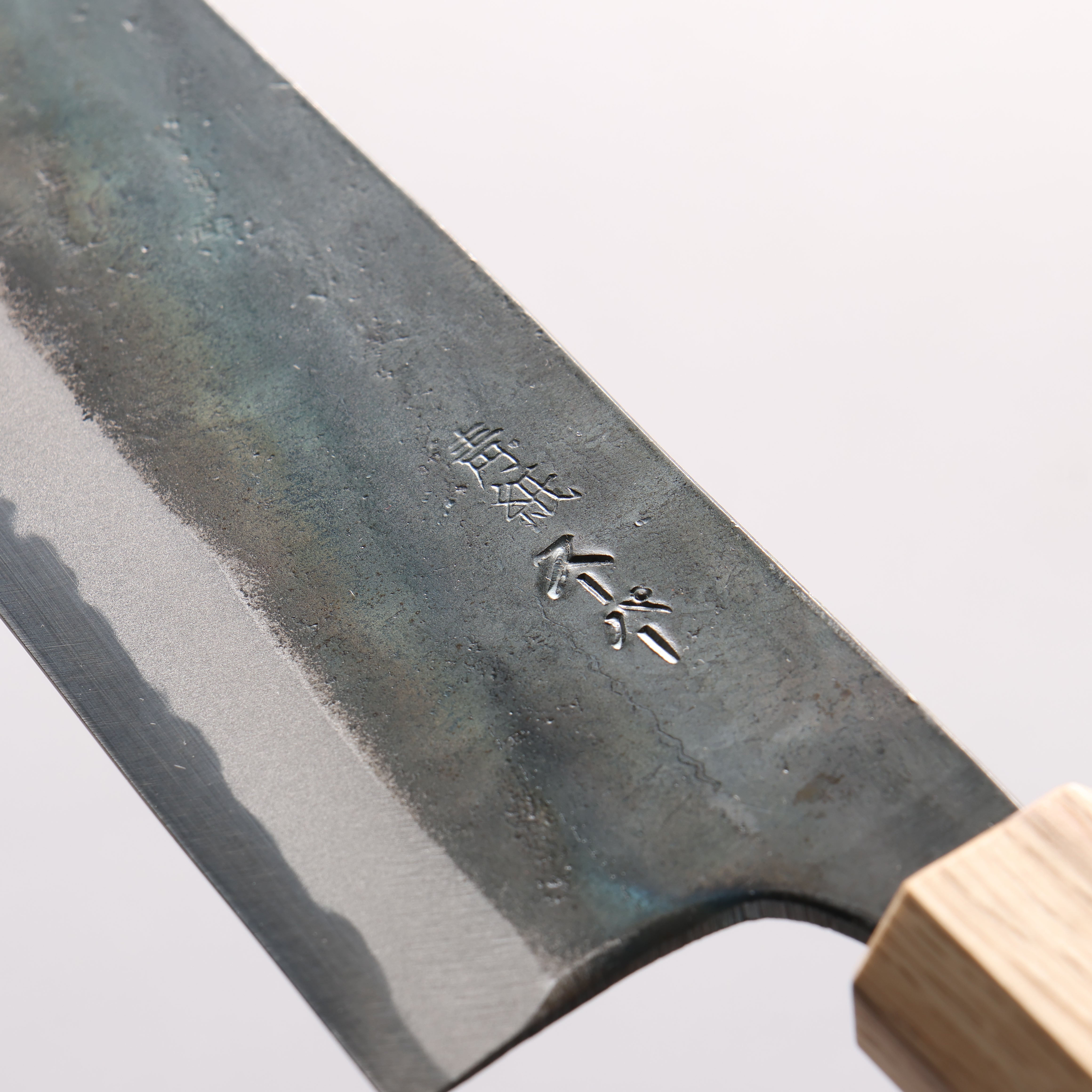 清助 青スーパー鋼 黒仕上げ 切付牛刀包丁 210mm 紫檀 (口輪：樫)柄 - 清助刃物