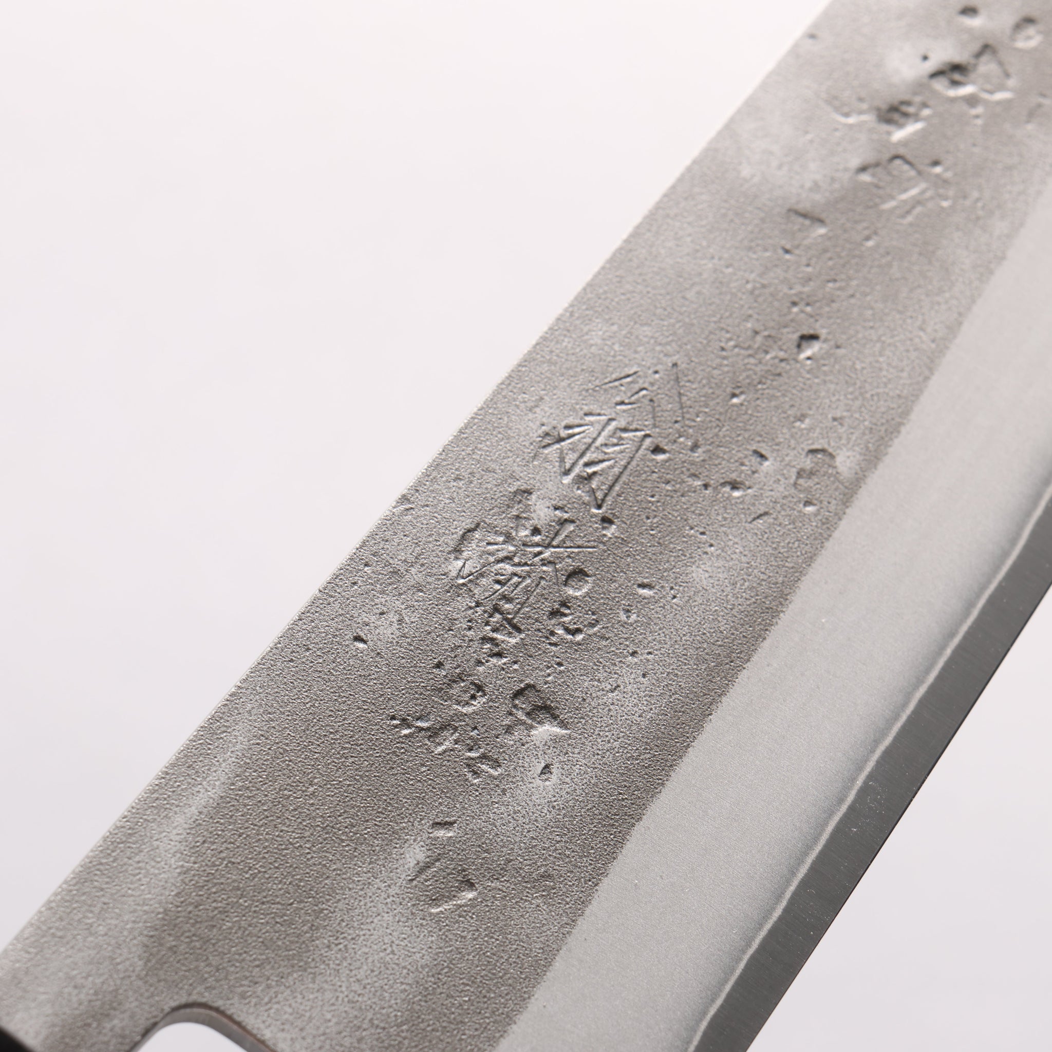 翁流 SLD鋼 梨地 切付牛刀包丁 200mm ケヤキ (口輪：黒合板)柄 - 清助刃物