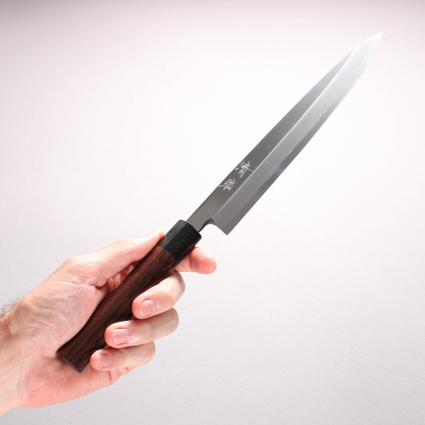 清助 白鋼 霞研 柳刃包丁 240mm 紫檀 (口輪：黒合板) しのぎ柄