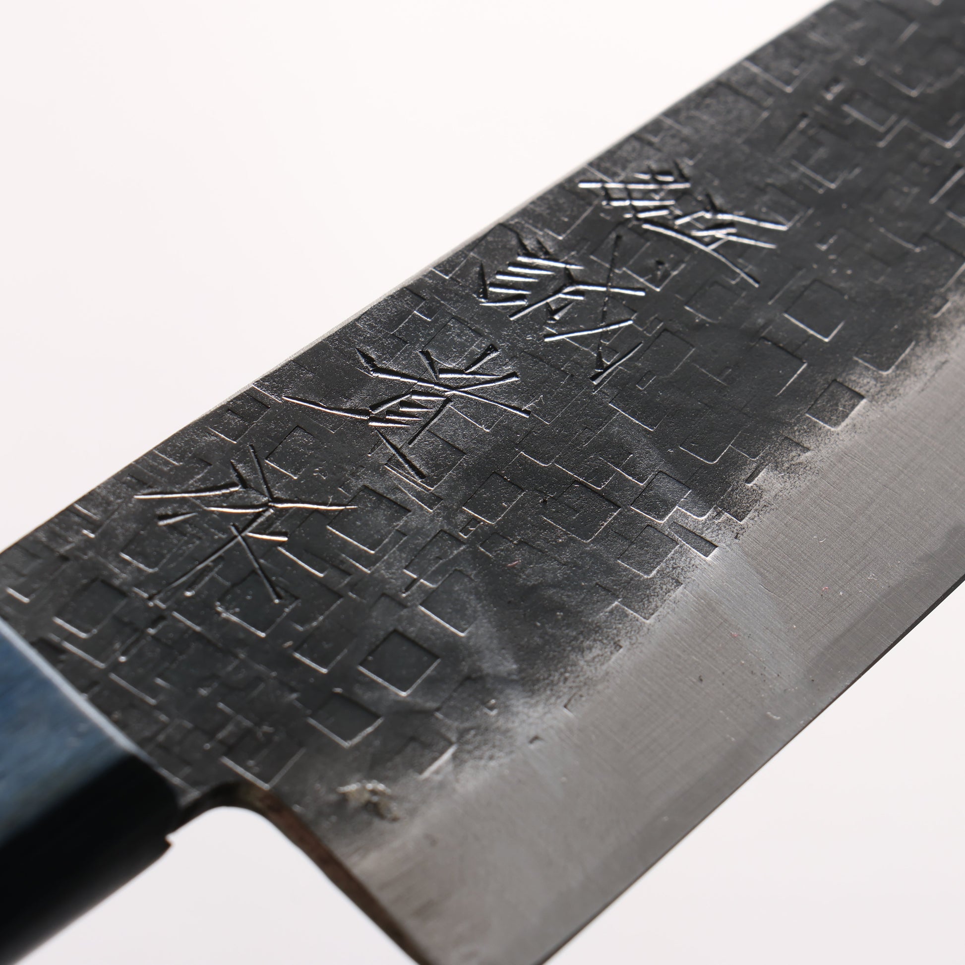 田中 誠貴 青ニ鋼 黒仕上げ 鎚目(角) 小三徳包丁 150mm 青合板柄