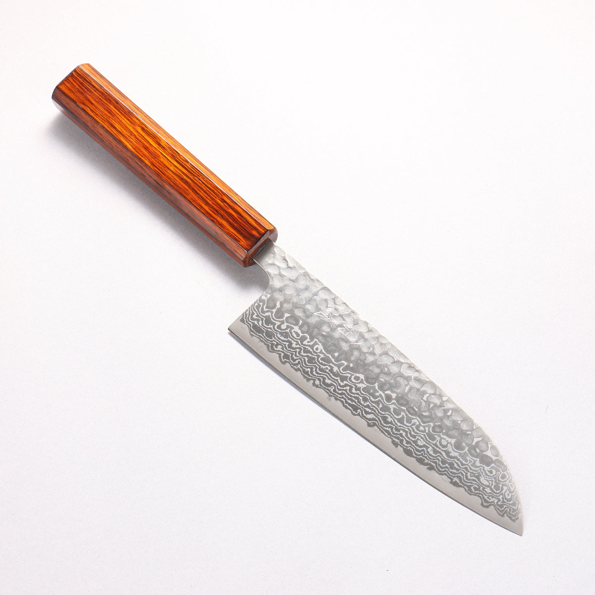 翁流 銀三鋼 鎚目 ダマスカス 三徳包丁 165mm 樫焼 漆塗り柄 - 清助刃物