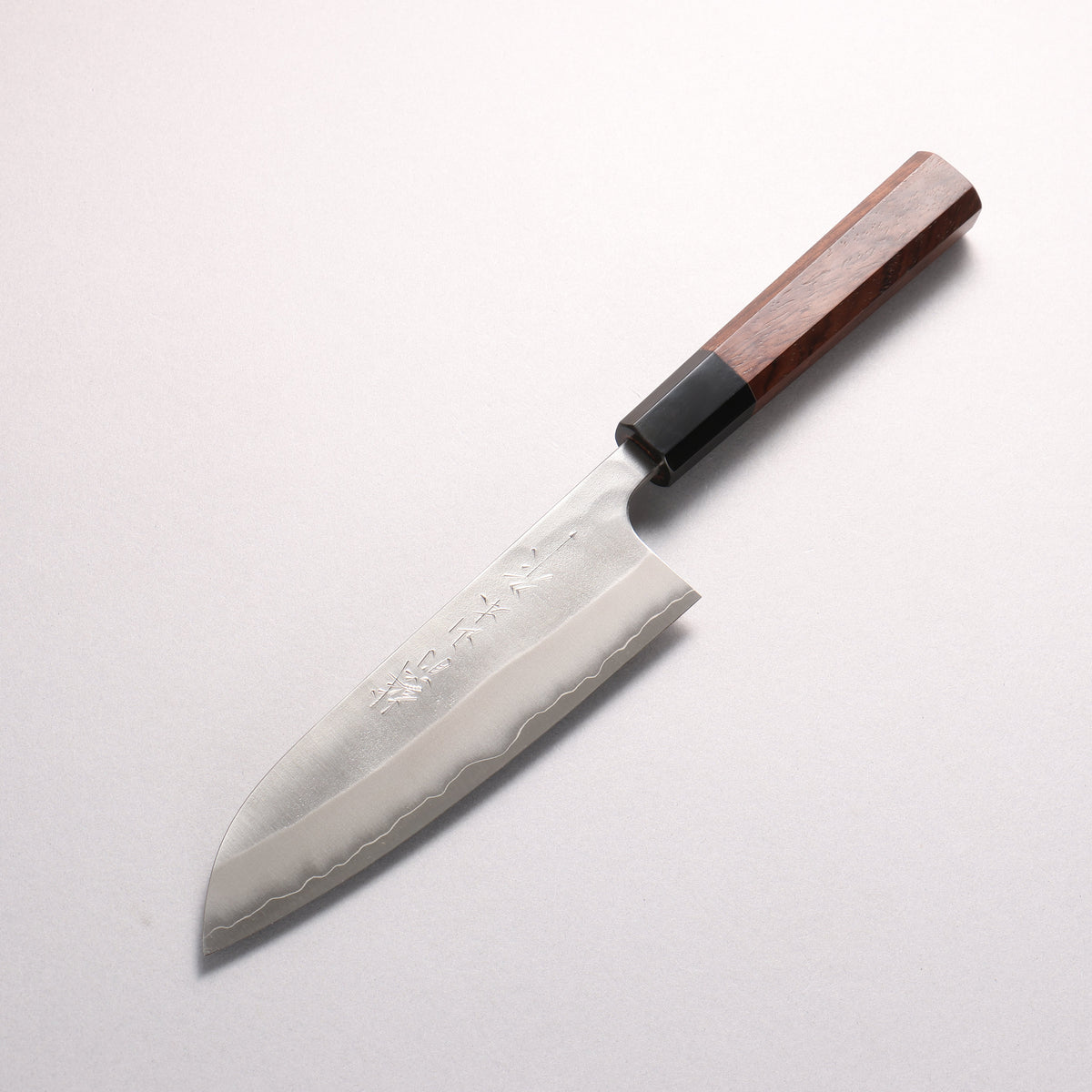 山本 直 銀三鋼 梨地 三徳包丁 165mm ウォルナット (口輪：黒水牛角)柄