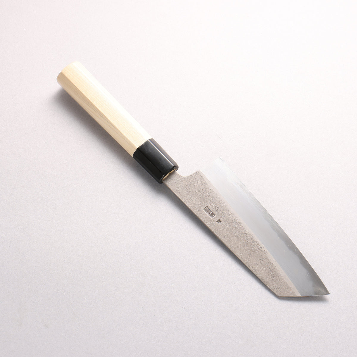 菊月 白ニ鋼 梨地 切付三徳包丁 150mm 朴 (口輪：水牛)柄