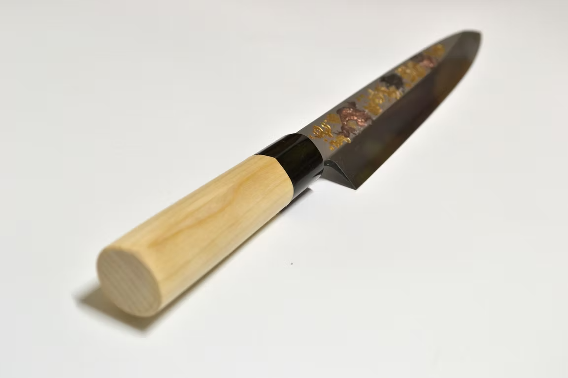 堺 孝行 窪田金属飾刻 昇鯉 白鋼 霞研 柳刃包丁 270mm 朴 (口輪：水牛)柄