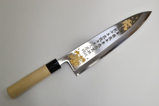 堺 孝行 窪田金属飾刻 年々歳々 白鋼 霞研 出刃包丁 300mm 朴 (口輪：水牛)柄 - 清助刃物