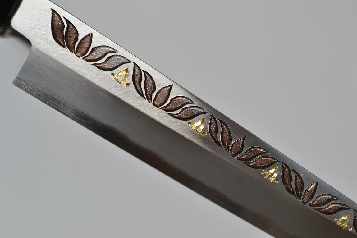 堺 孝行 窪田金属飾刻 蓮の花 白鋼 霞研 柳刃包丁 270mm 朴 (口輪：水牛)柄