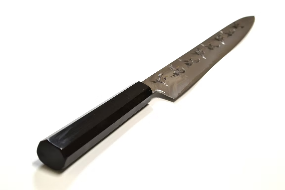 堺 孝行 窪田金属飾刻 鶏群一鶴 銀三鋼 筋引包丁 270mm 黒檀　(口輪：黒水牛銀輪)柄