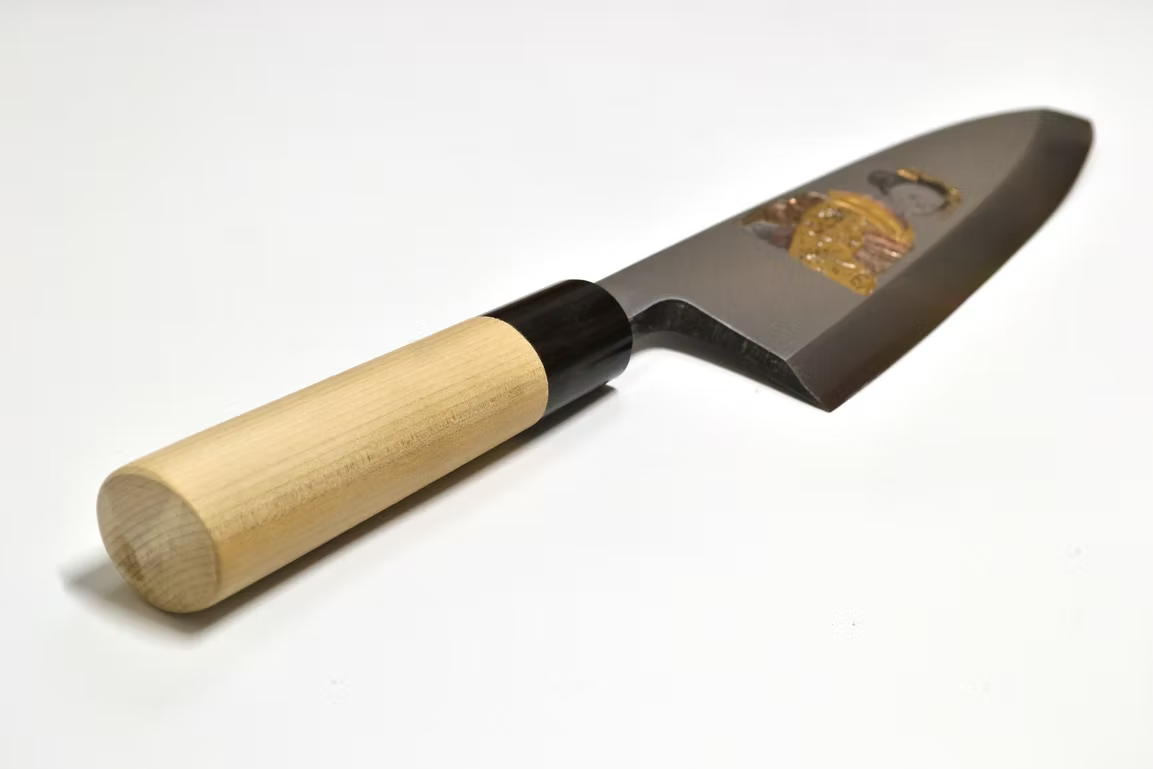 堺 孝行 窪田金属飾刻 芸者 白鋼 霞研 出刃包丁 240mm 朴 (口輪：水牛)柄