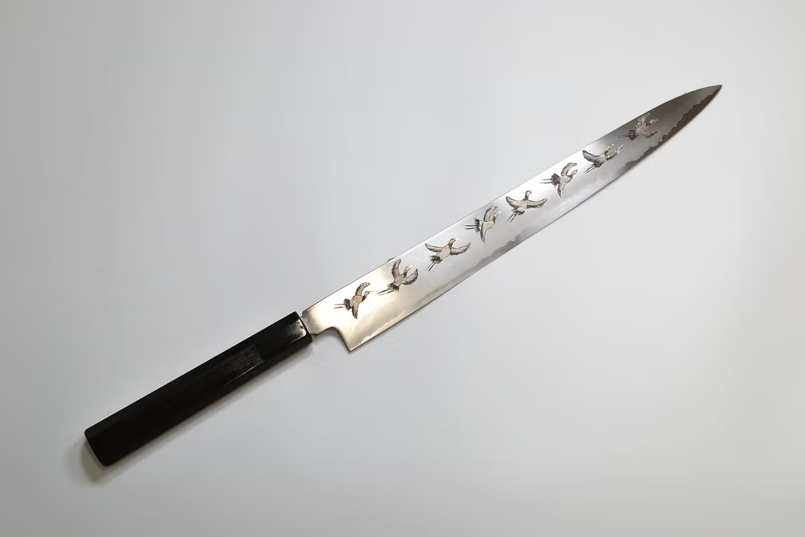 堺 孝行 窪田金属飾刻 鶏群一鶴 銀三鋼 筋引包丁 270mm 黒檀　(口輪：黒水牛銀輪)柄