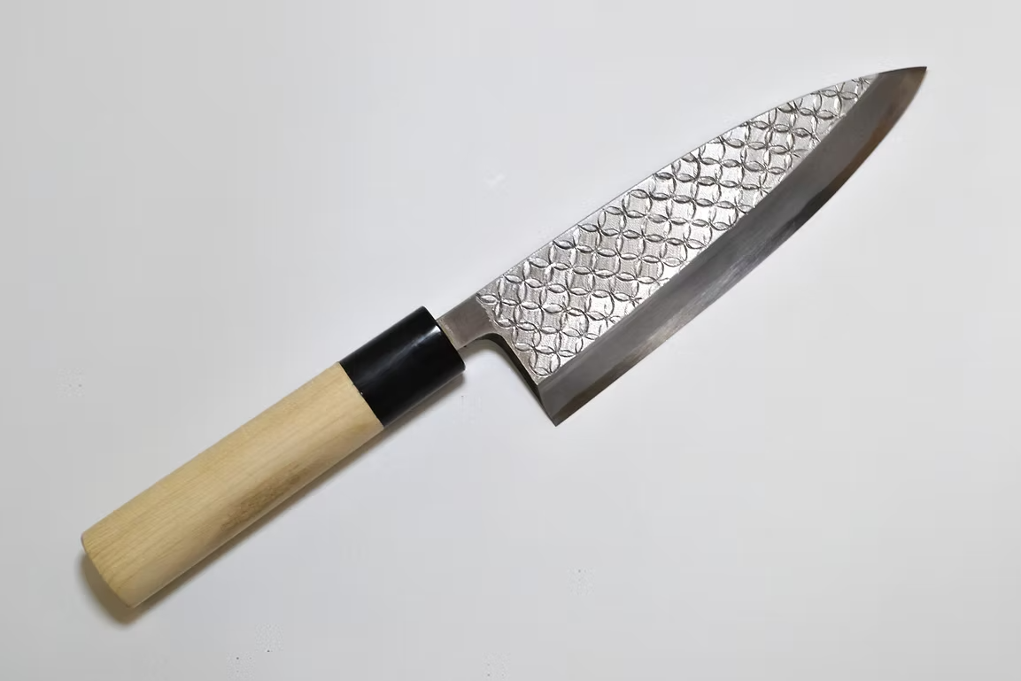 堺 孝行 窪田彫刻 七宝 白鋼 霞研 出刃包丁 165mm 朴 (口輪：水牛)柄